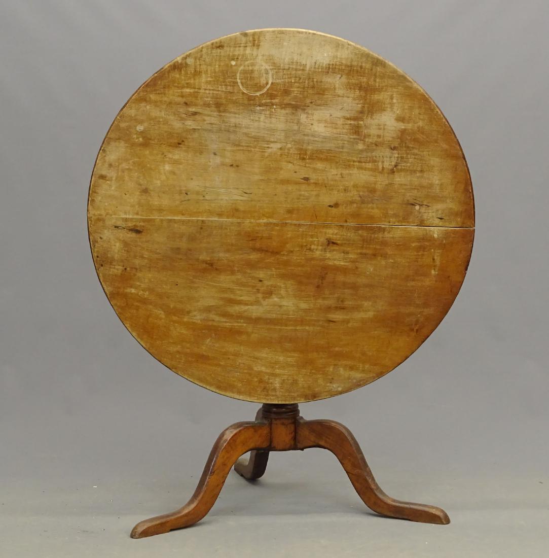 18th c. Tilt Top Table (1 of 7)