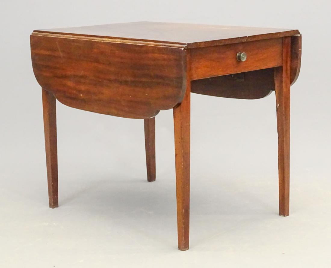 19th c. Pembroke Table (1 of 4)