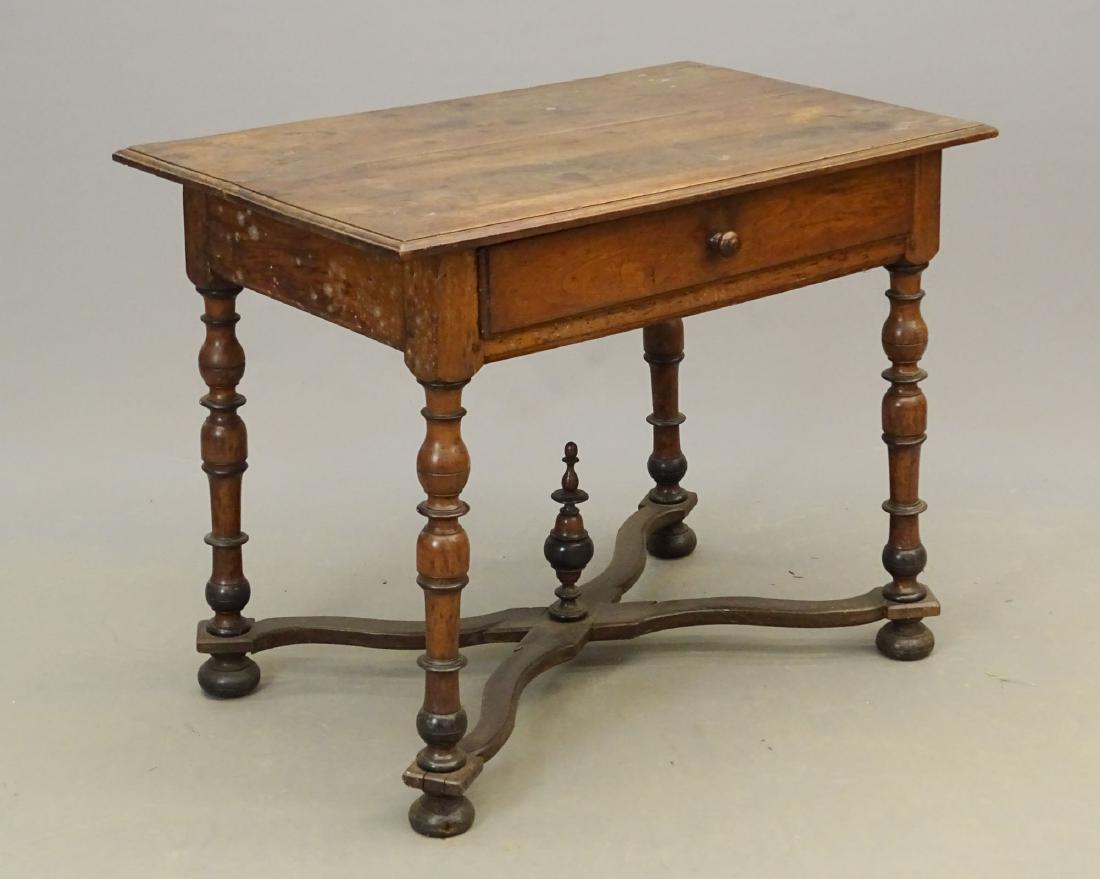 18th c. William & Mary Tavern Table (1 of 4)