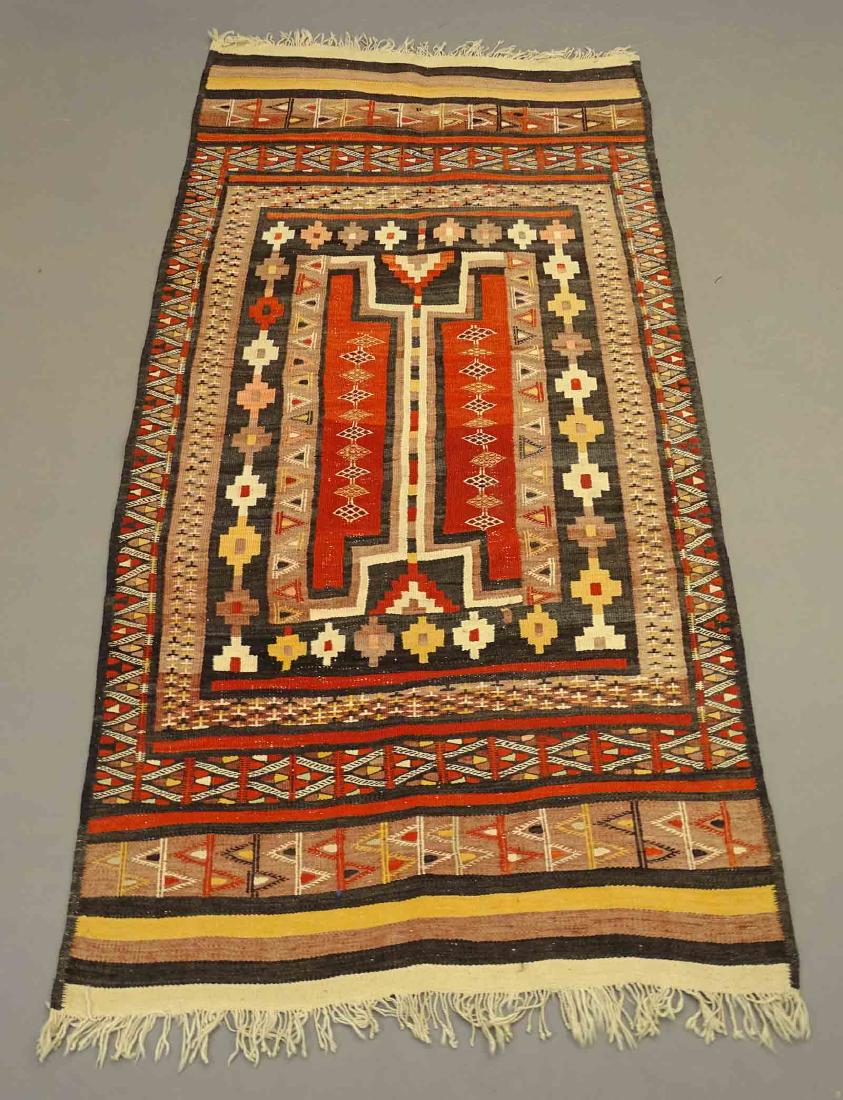 Flatweave Rug (1 of 2)