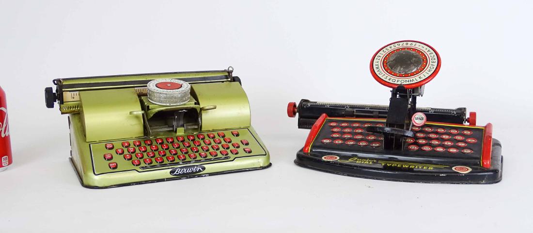 Toy Typewriters (1 of 7)