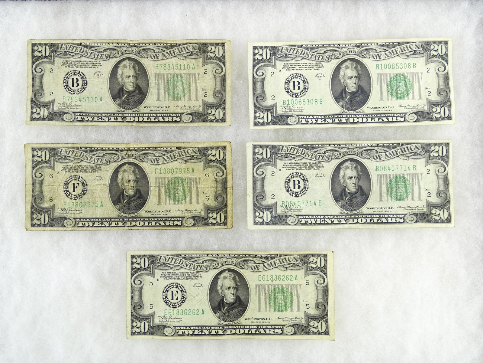 Currency Lot: Lot (5) $20.00 bills. Includes (3) 1934 Series A, and Series of 1934. $100.00 real value. Case not included.