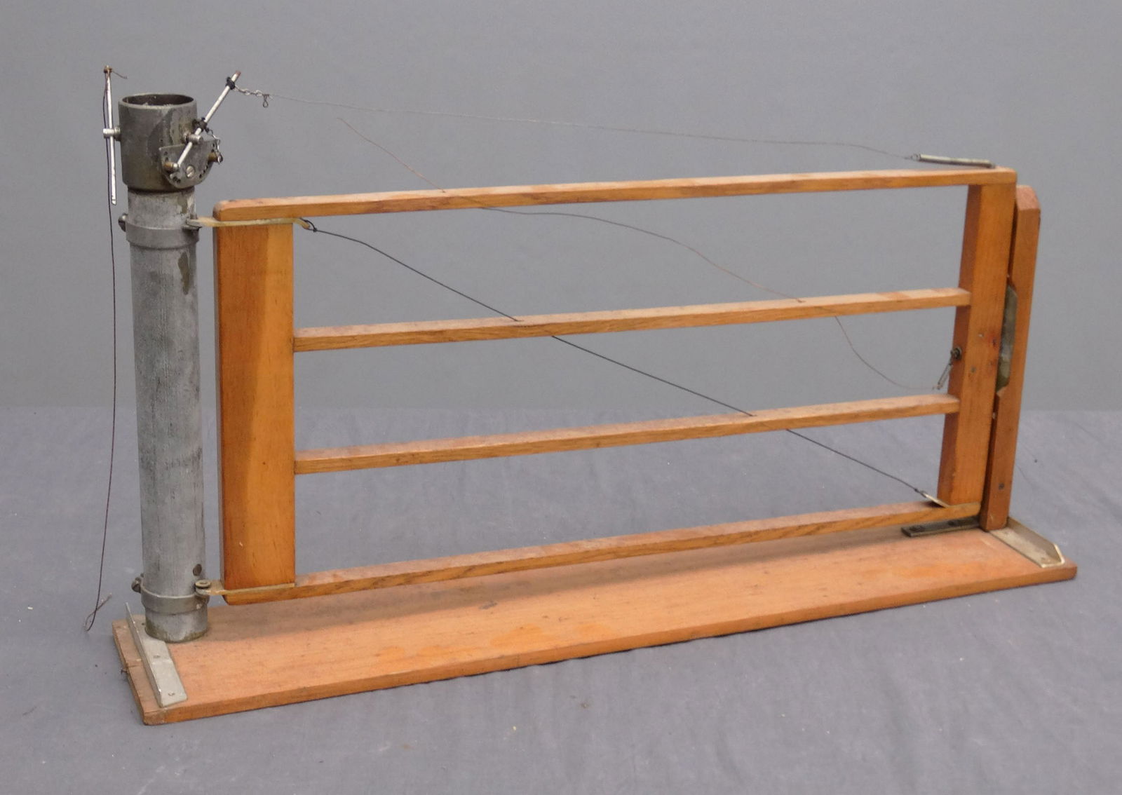 Salesman Sample Gate (1 of 5)