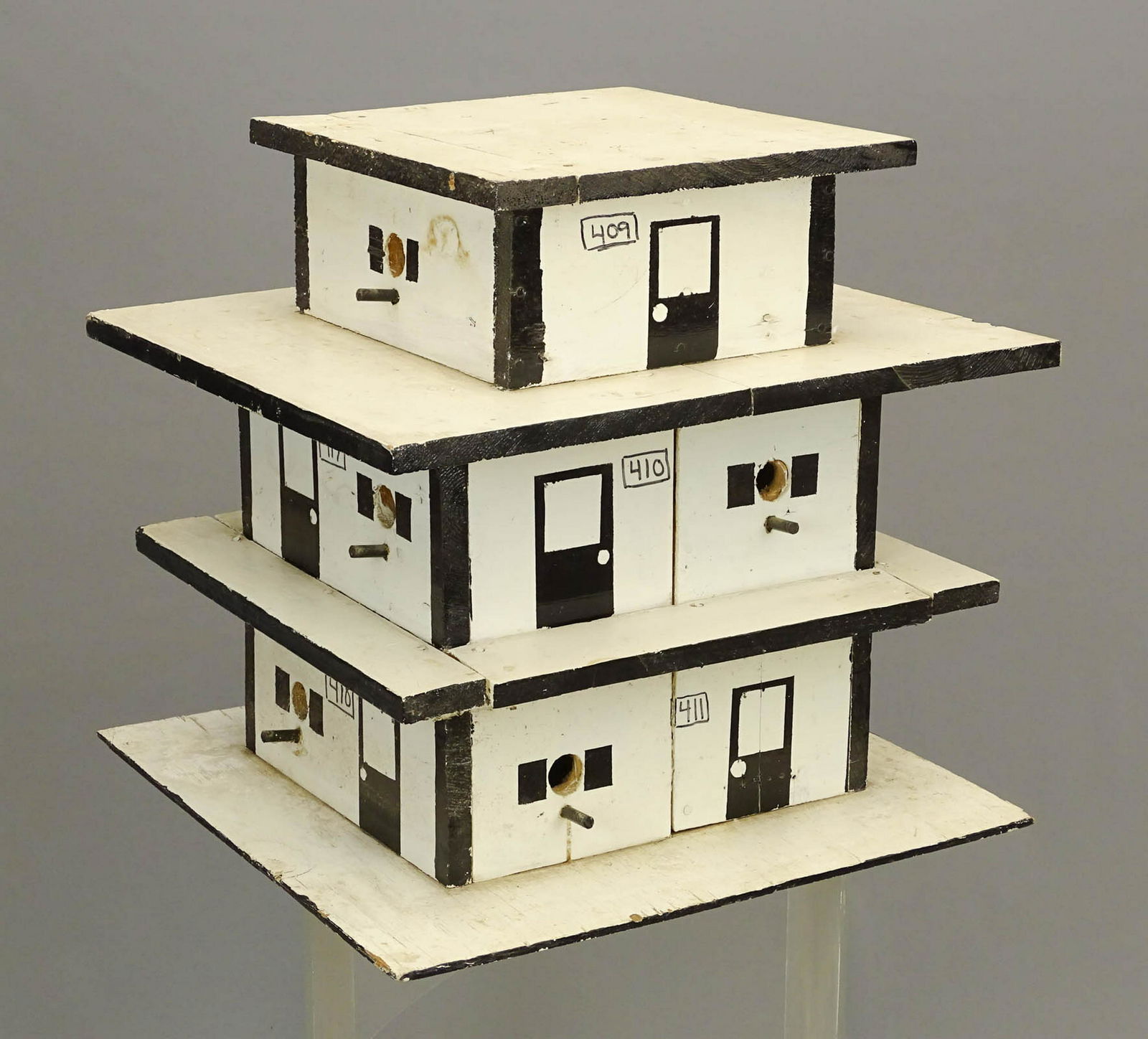 Birdhouse (1 of 3)