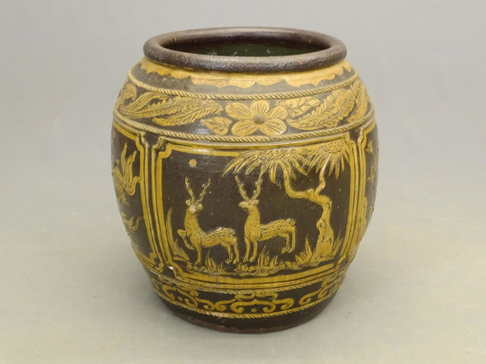 Pottery Planter (1 of 3)