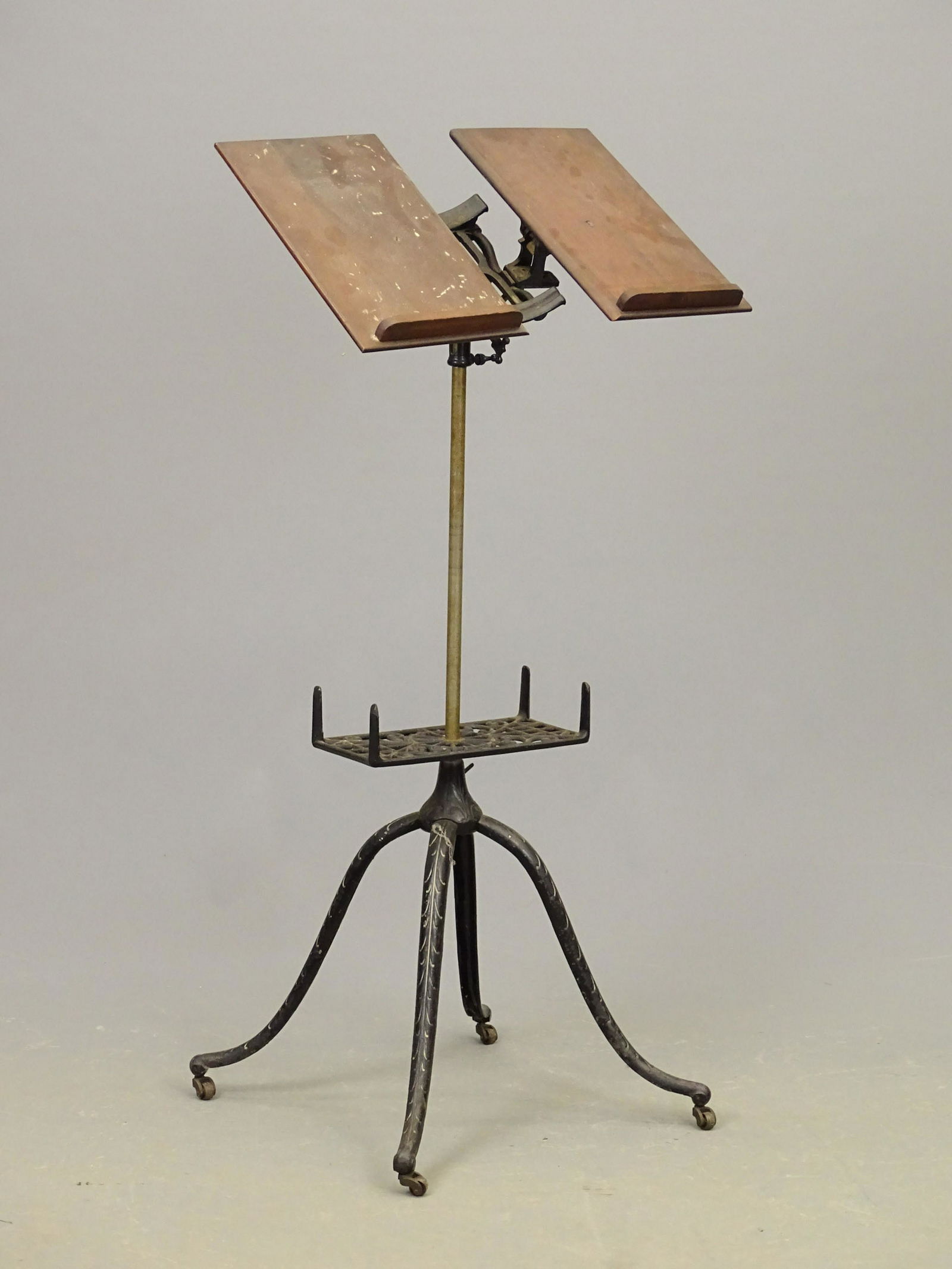 Victorian Book Stand (1 of 7)