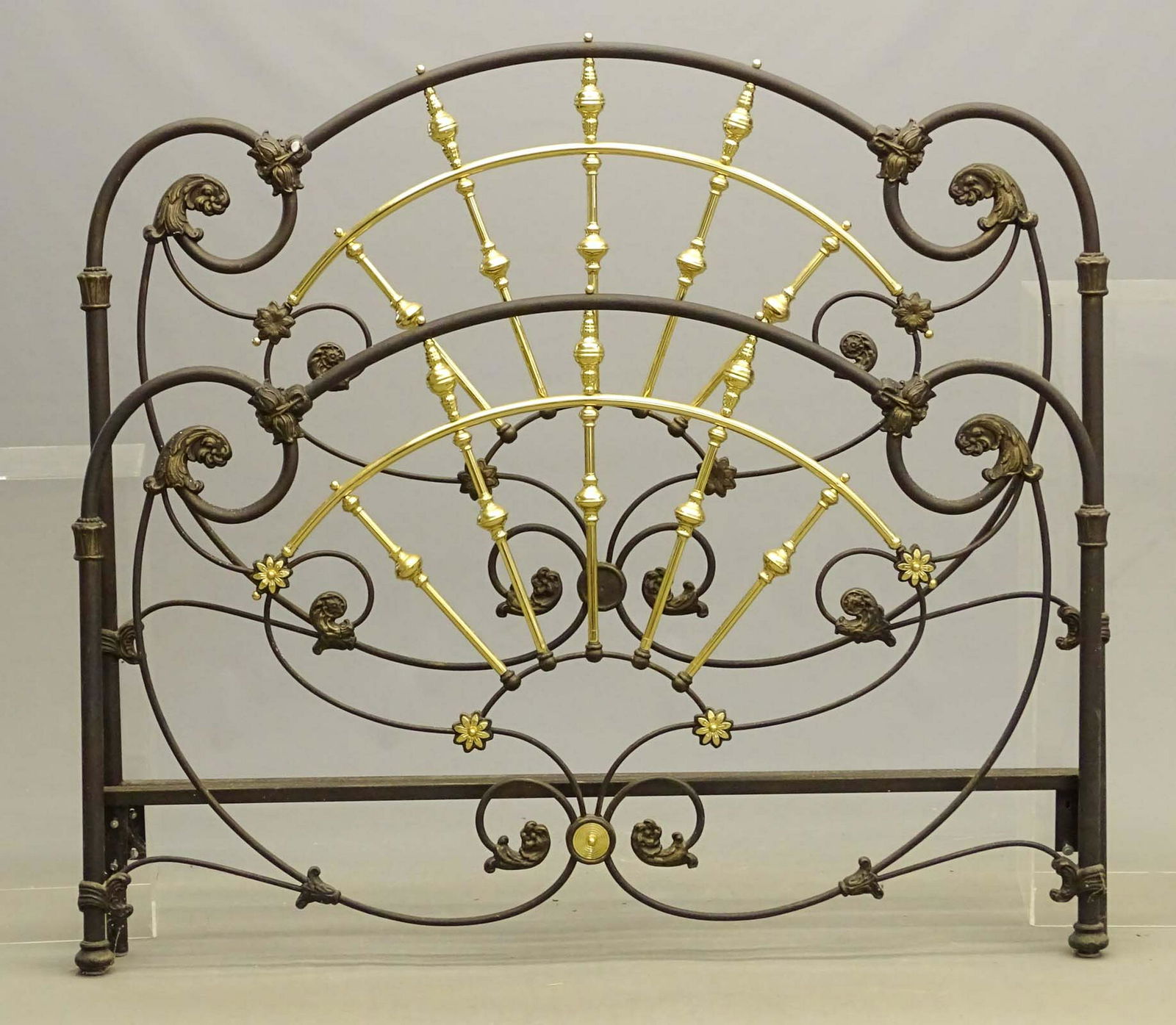 Brass & Iron Bed (1 of 4)