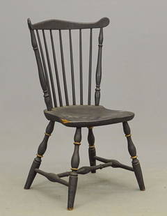 19th c. Fanback Windsor Chair: 19th c. fanback Windsor chair. 17" seat Ht., 35 1/2" overall Ht..