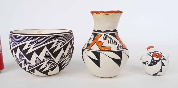 Native American Acoma Pueblo Pottery Lot