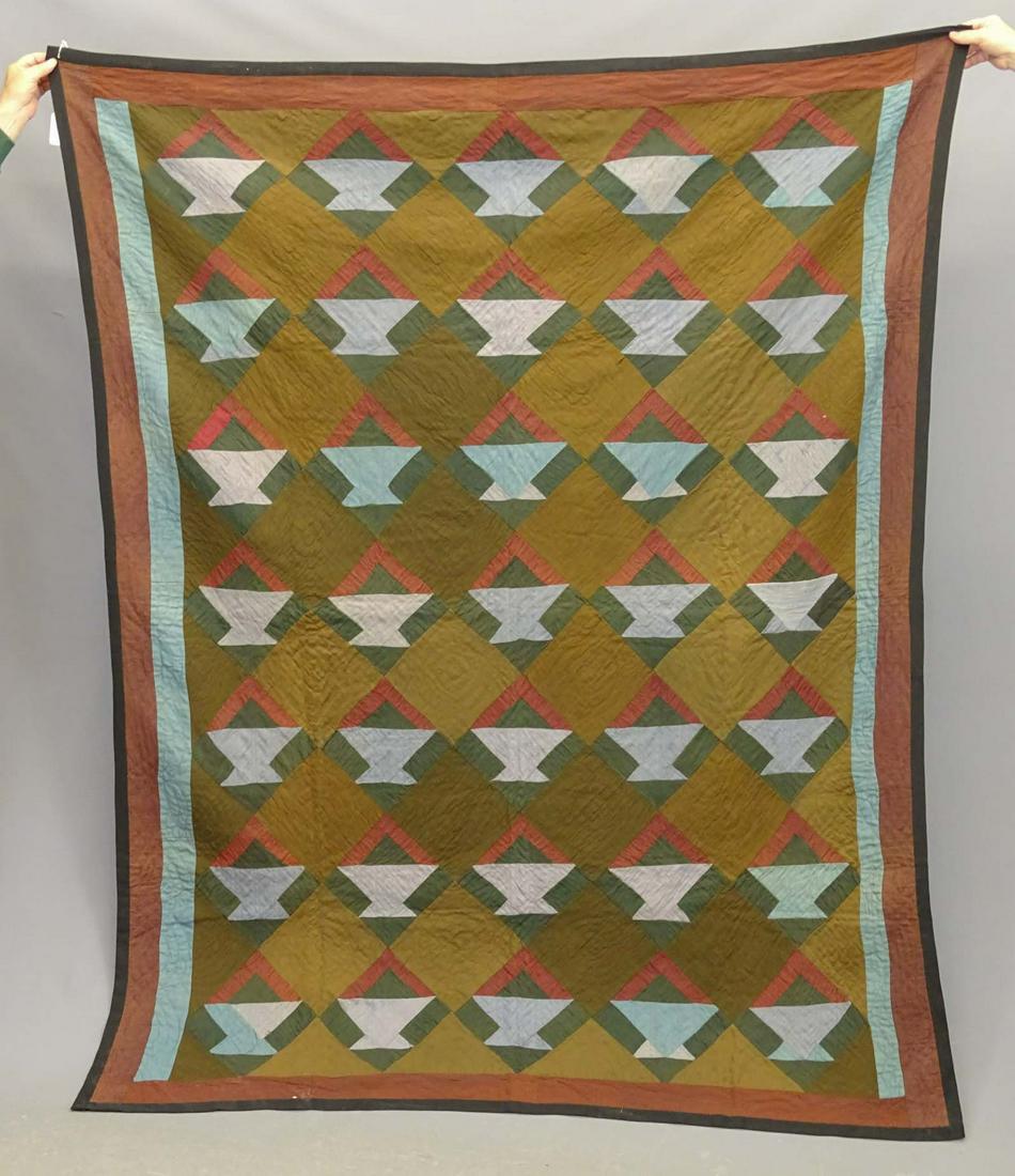 C. 1930 Amish Cake Stand Quilt (1 of 2)