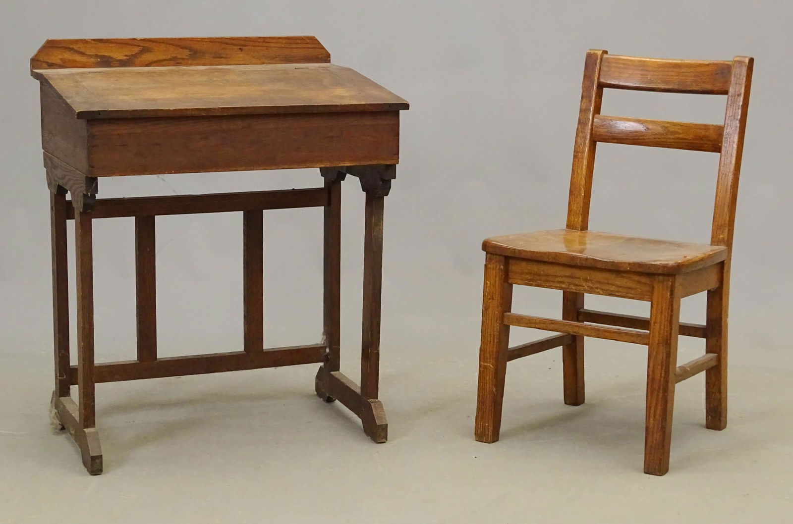 Oak Child's Desk & Chair (1 of 9)