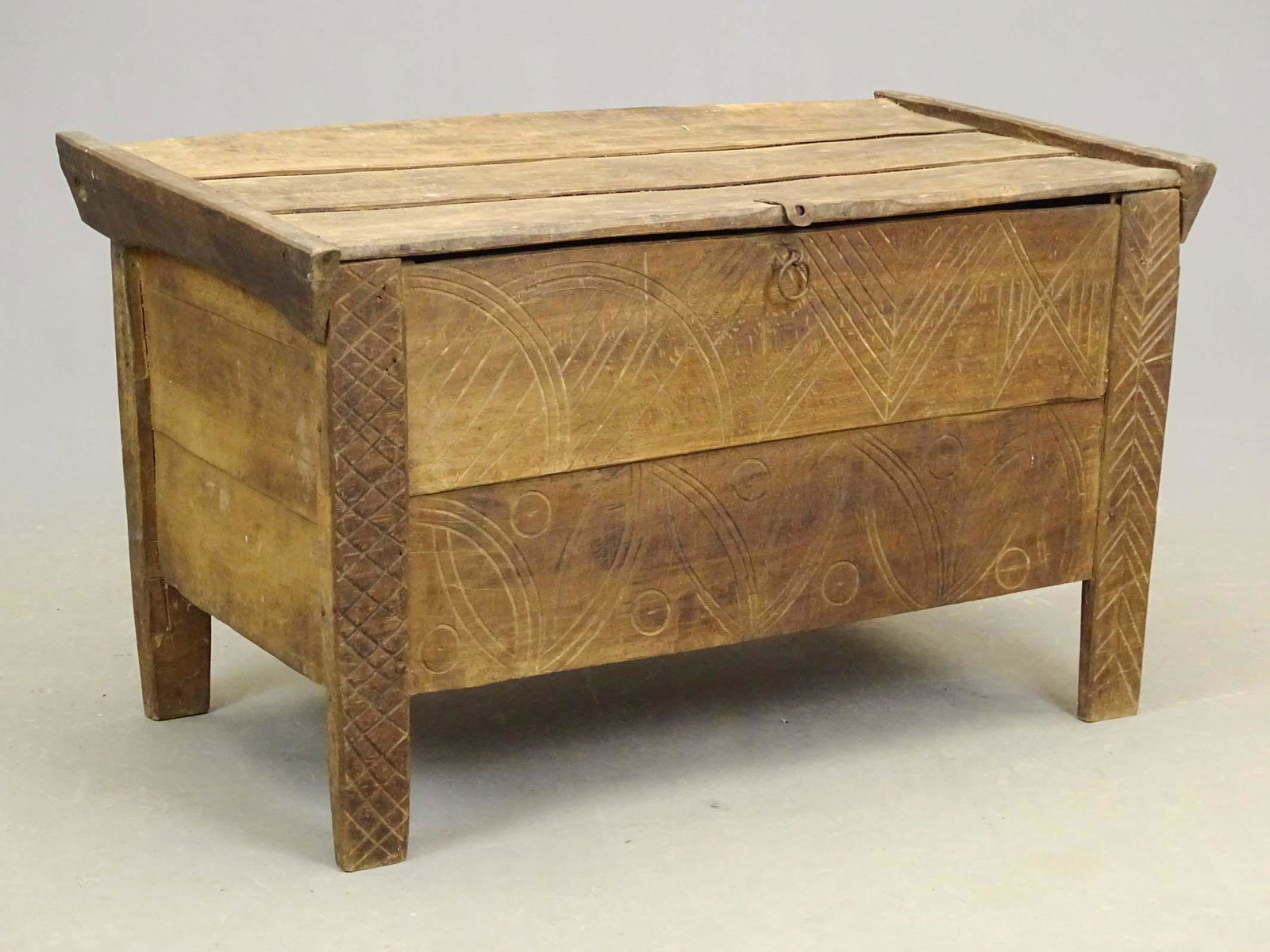 19th c. Primitive Trunk (1 of 5)