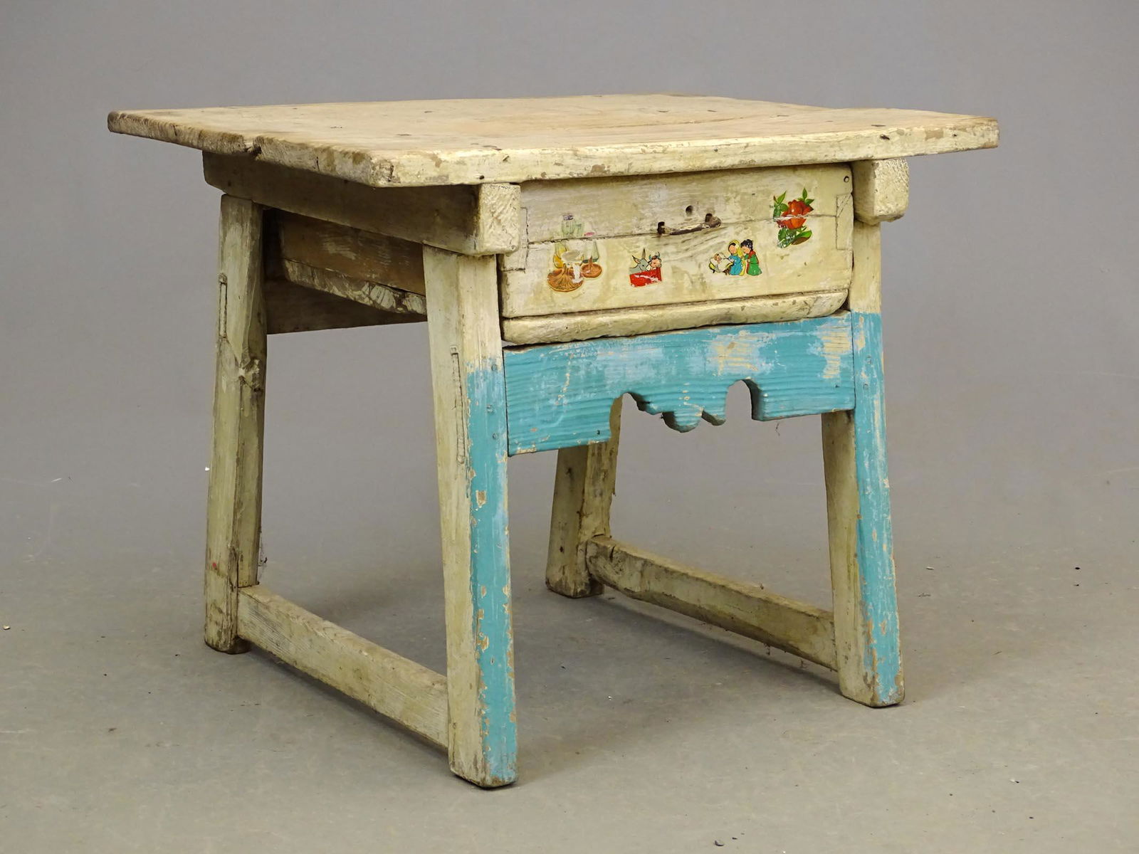 19th c. Primitive Table (1 of 4)