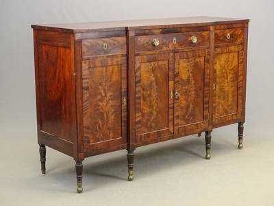 19th c. Federal Mahogany New York Sideboard