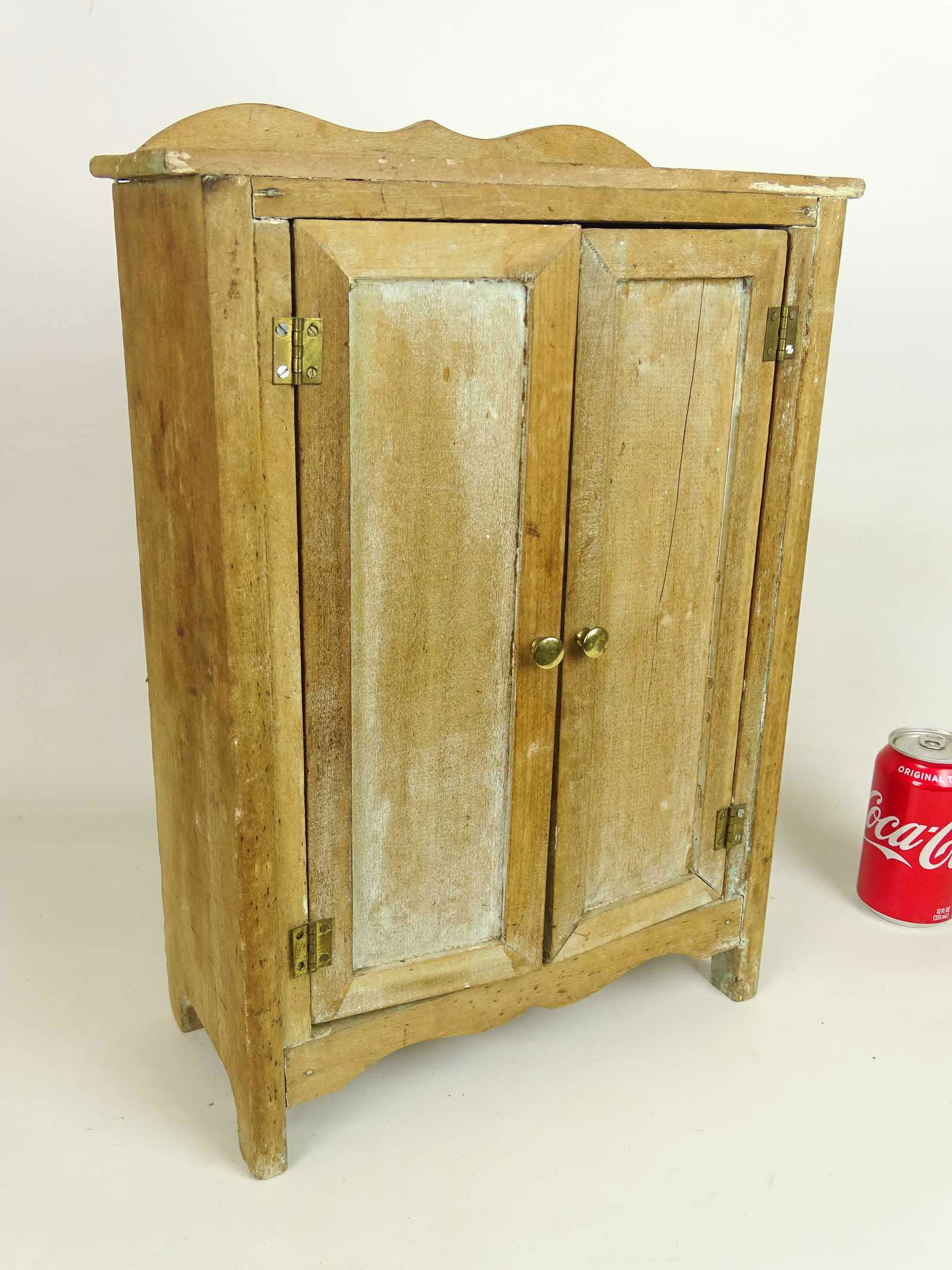 Doll's Cupboard (1 of 4)