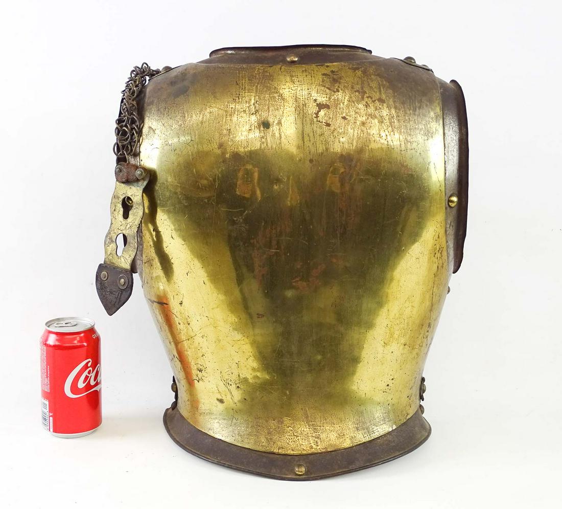Brass & Steel Breastplate Armour (1 of 4)