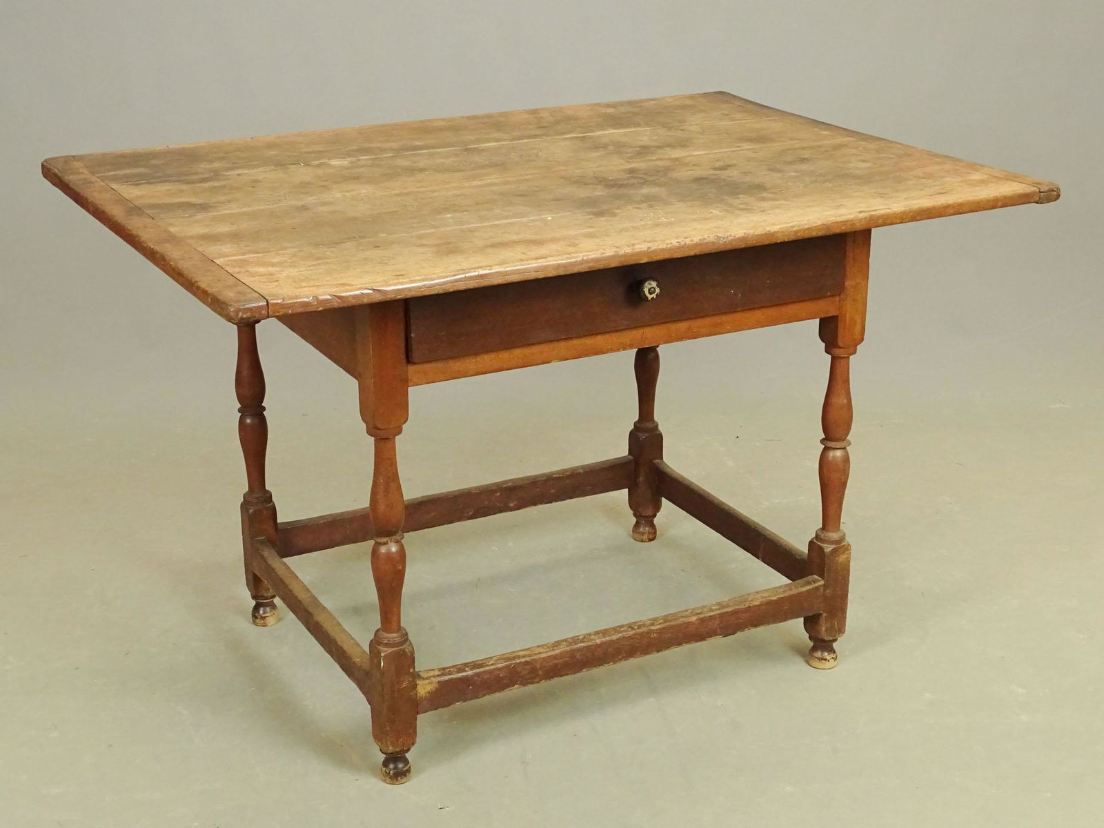 18th c. Tavern Table (1 of 4)