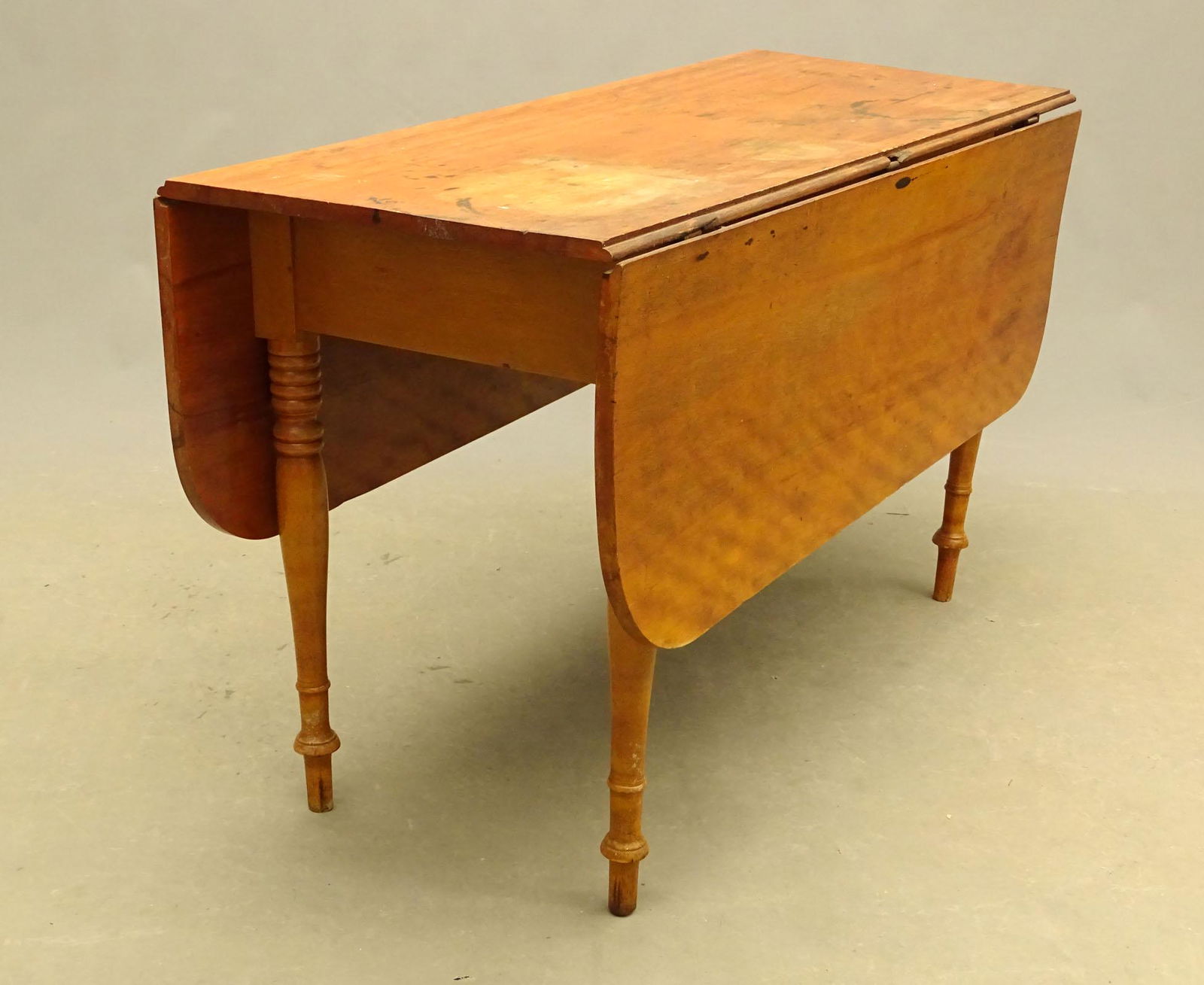 19th c. Dropleaf Table (1 of 4)