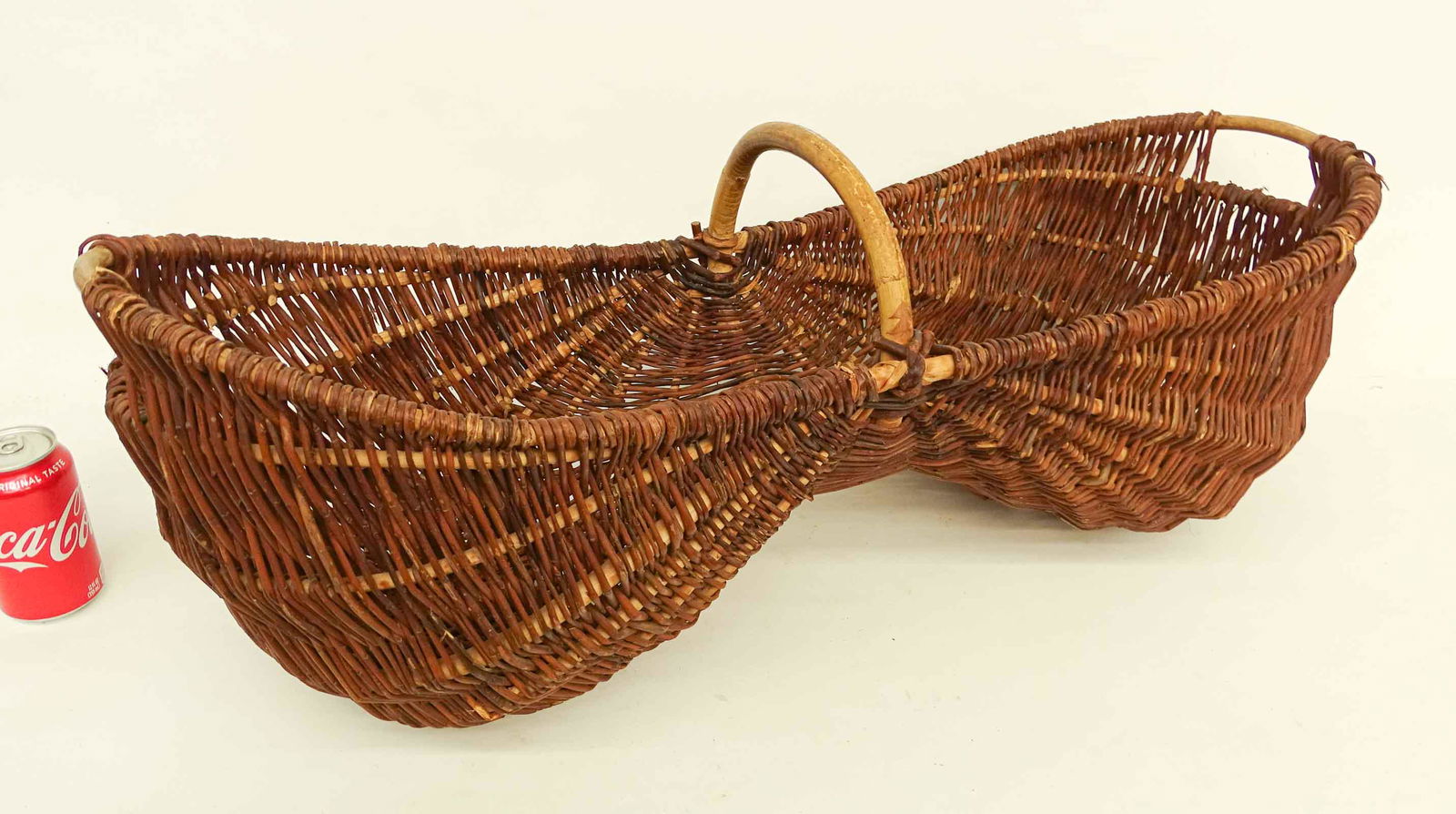 Buttocks Basket (1 of 6)