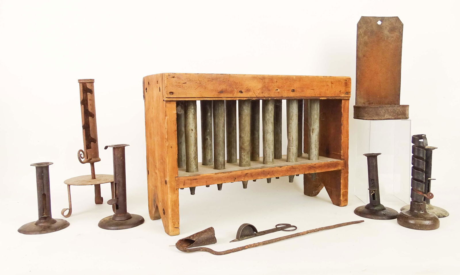 Early Lighting Lot (1 of 13)