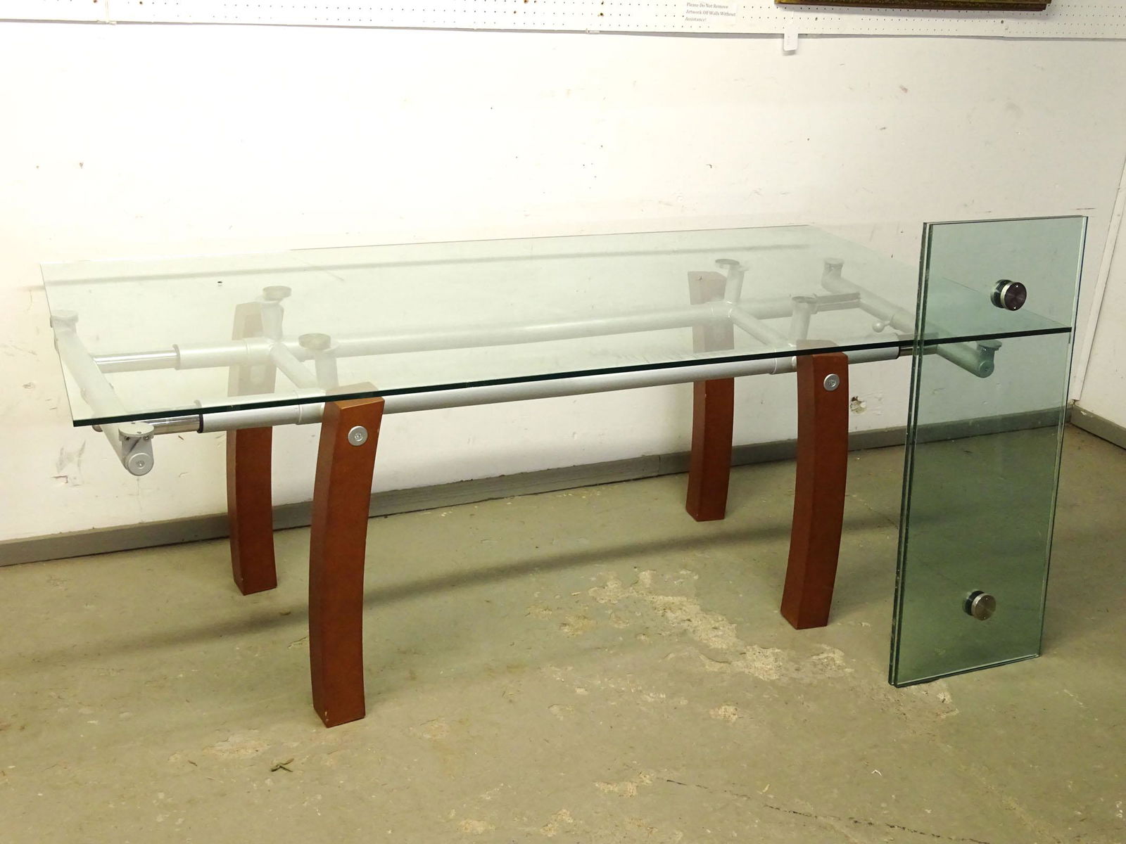 Modern Design Table (1 of 3)