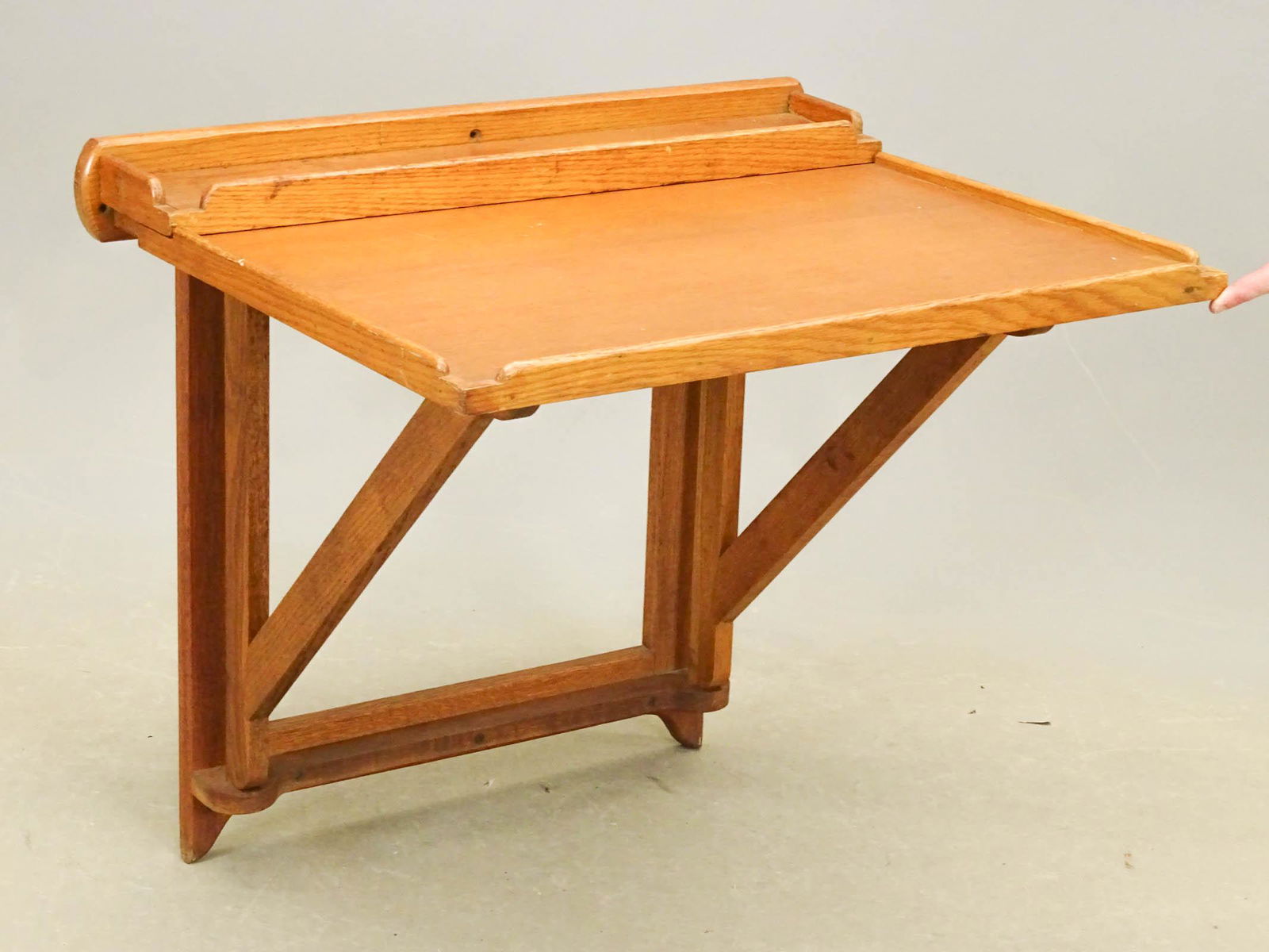 Fold Away Yacht Table (1 of 4)