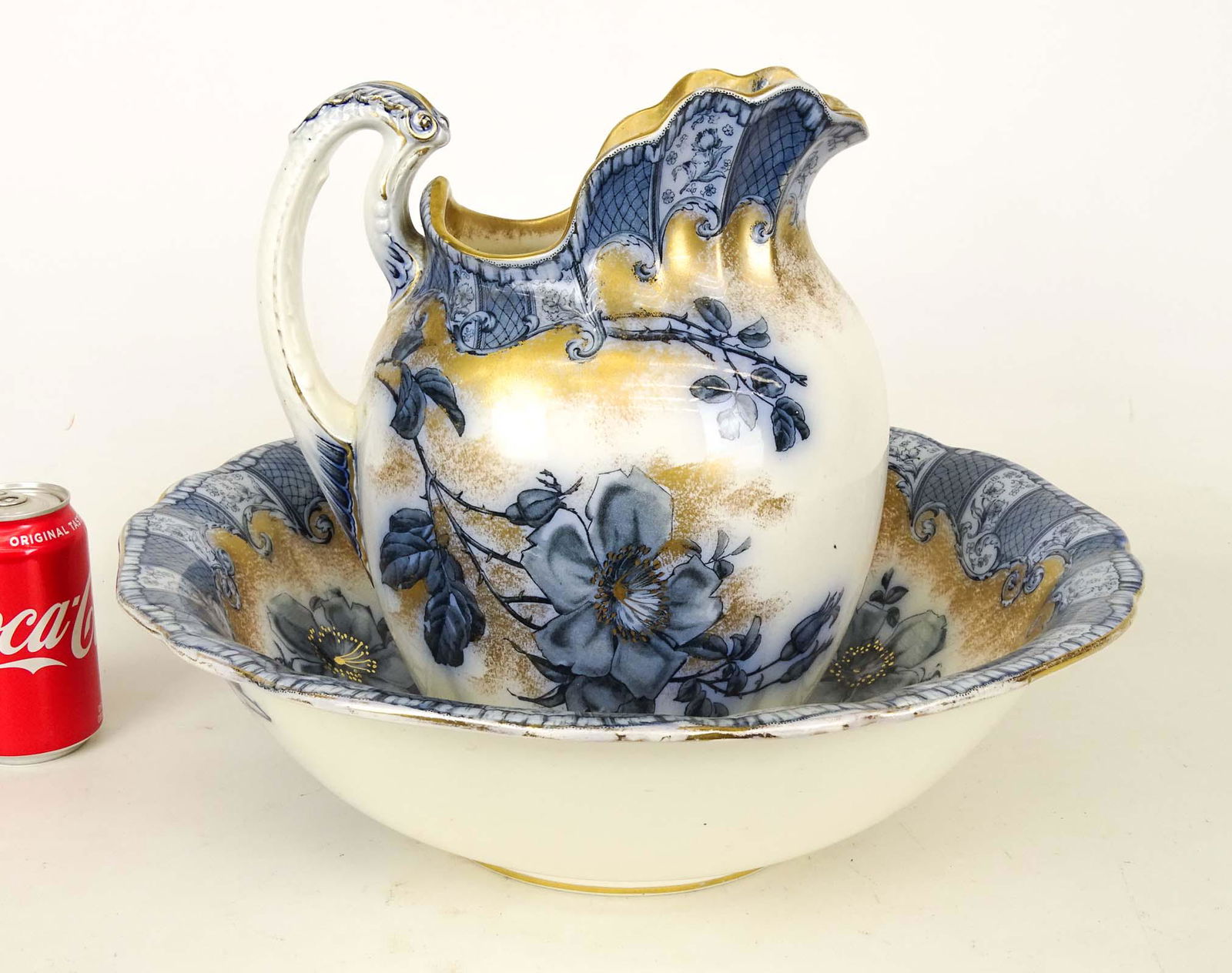 Doulton Pitcher & Bowl (1 of 9)
