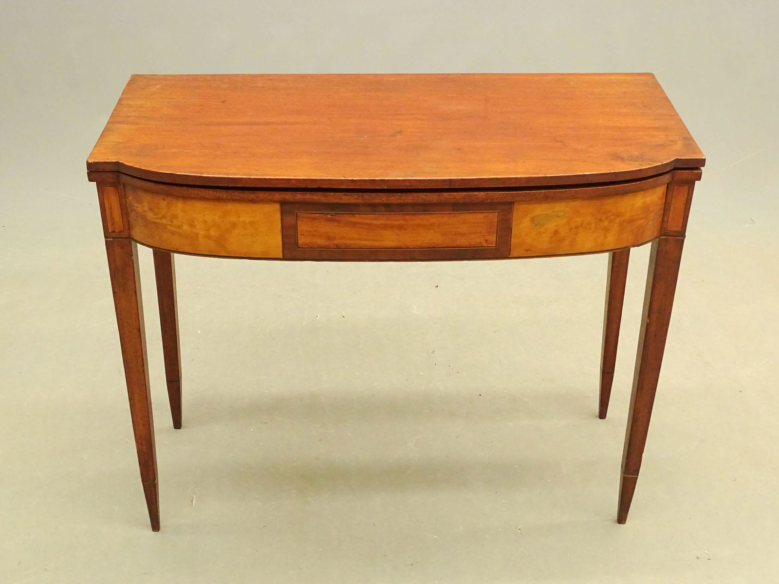 18th c. Hepplewhite Card Table (1 of 6)
