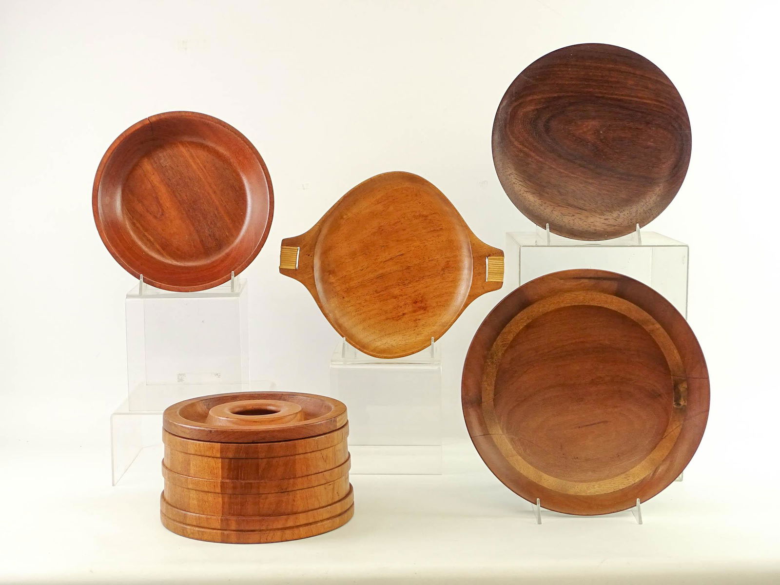 Dansk Woodenware Lot: Lot of Mid Century Dansk woodenware. Dansk design IHQ Denmark, Patrick, Kay Bojedon Denmark, Arthur Umanoff Raymor.