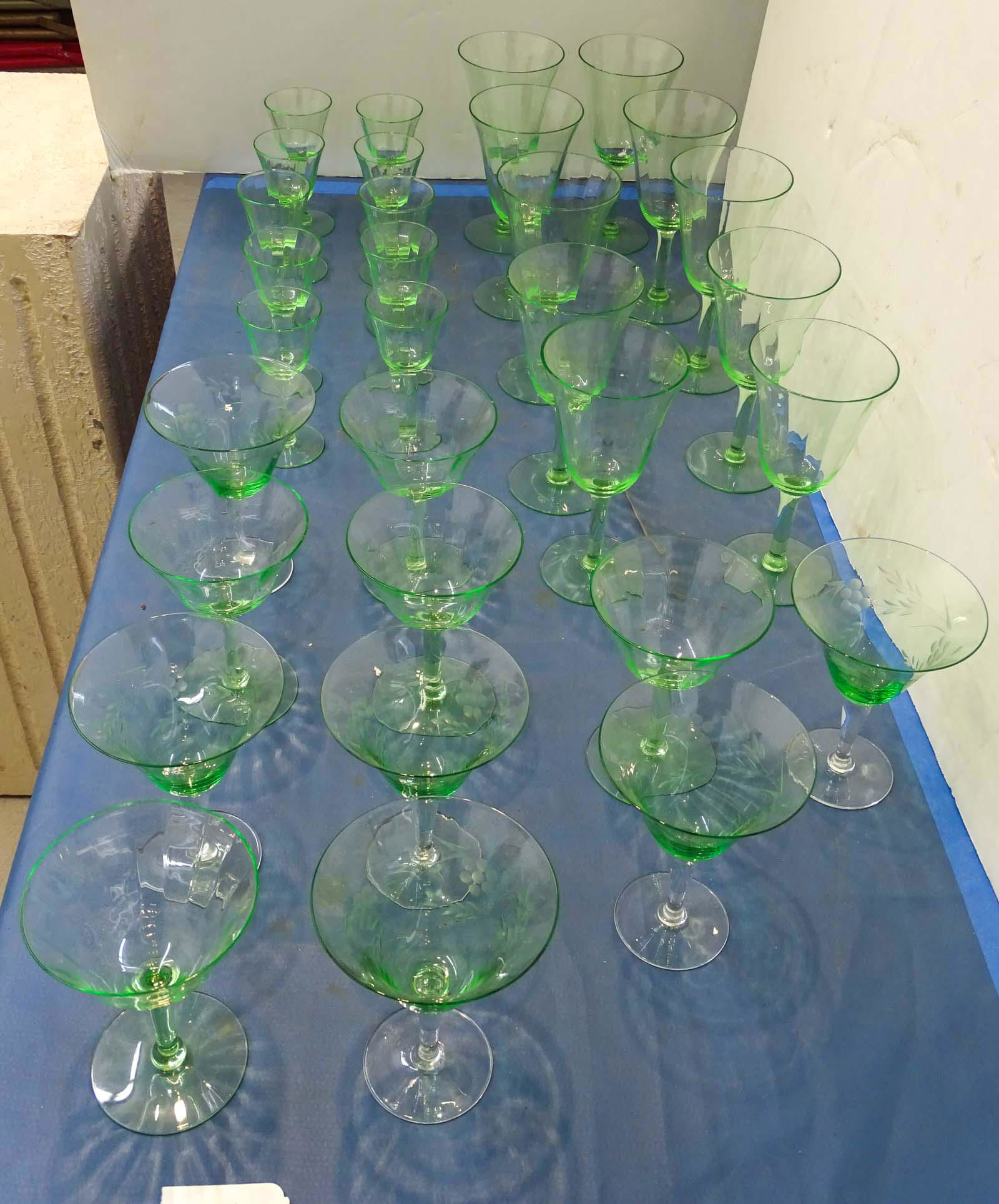 Glassware Lot (1 of 4)