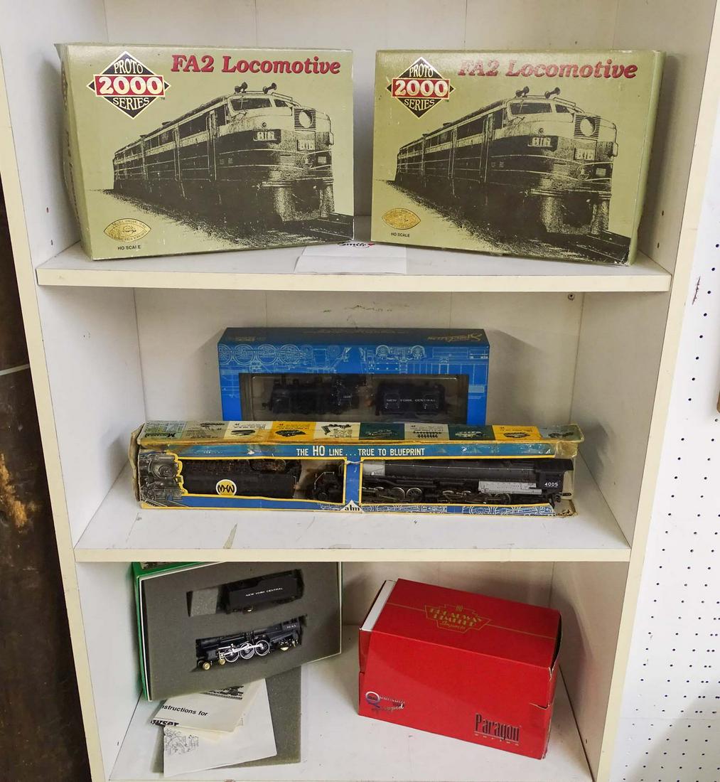 HO Scale Model Train Lot (1 of 11)