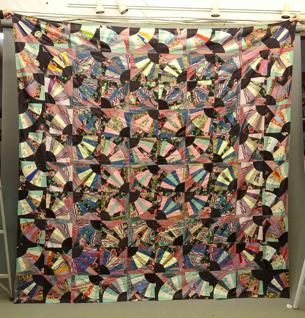 C. 1920 English Fans Quilt (1 of 3)