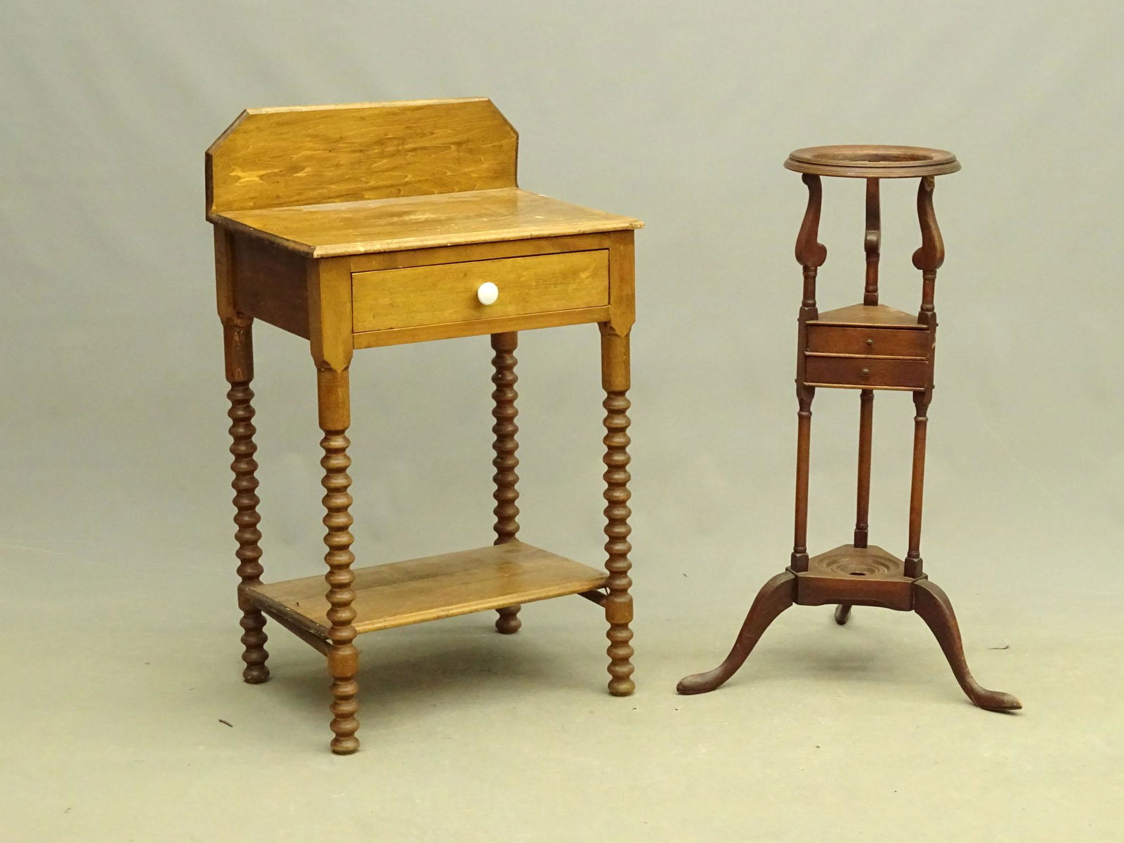 Pitcher & Bowl Stand (1 of 11)