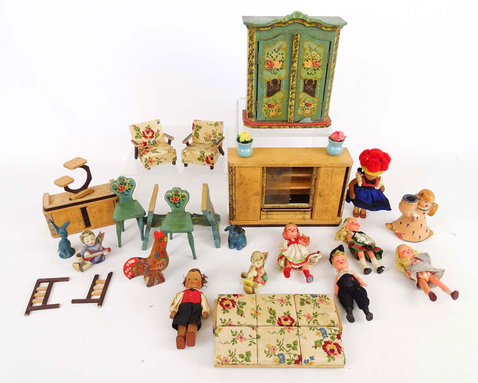 Misc. Doll Lot (1 of 11)