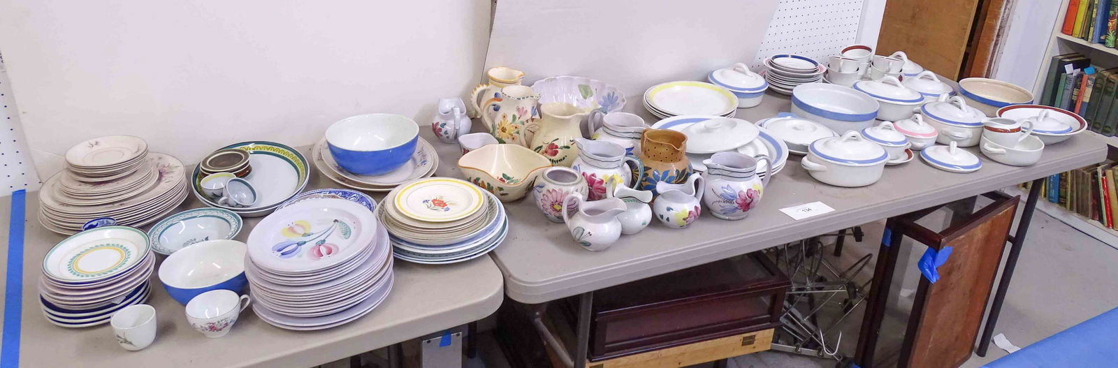 Lot Misc. China (1 of 4)