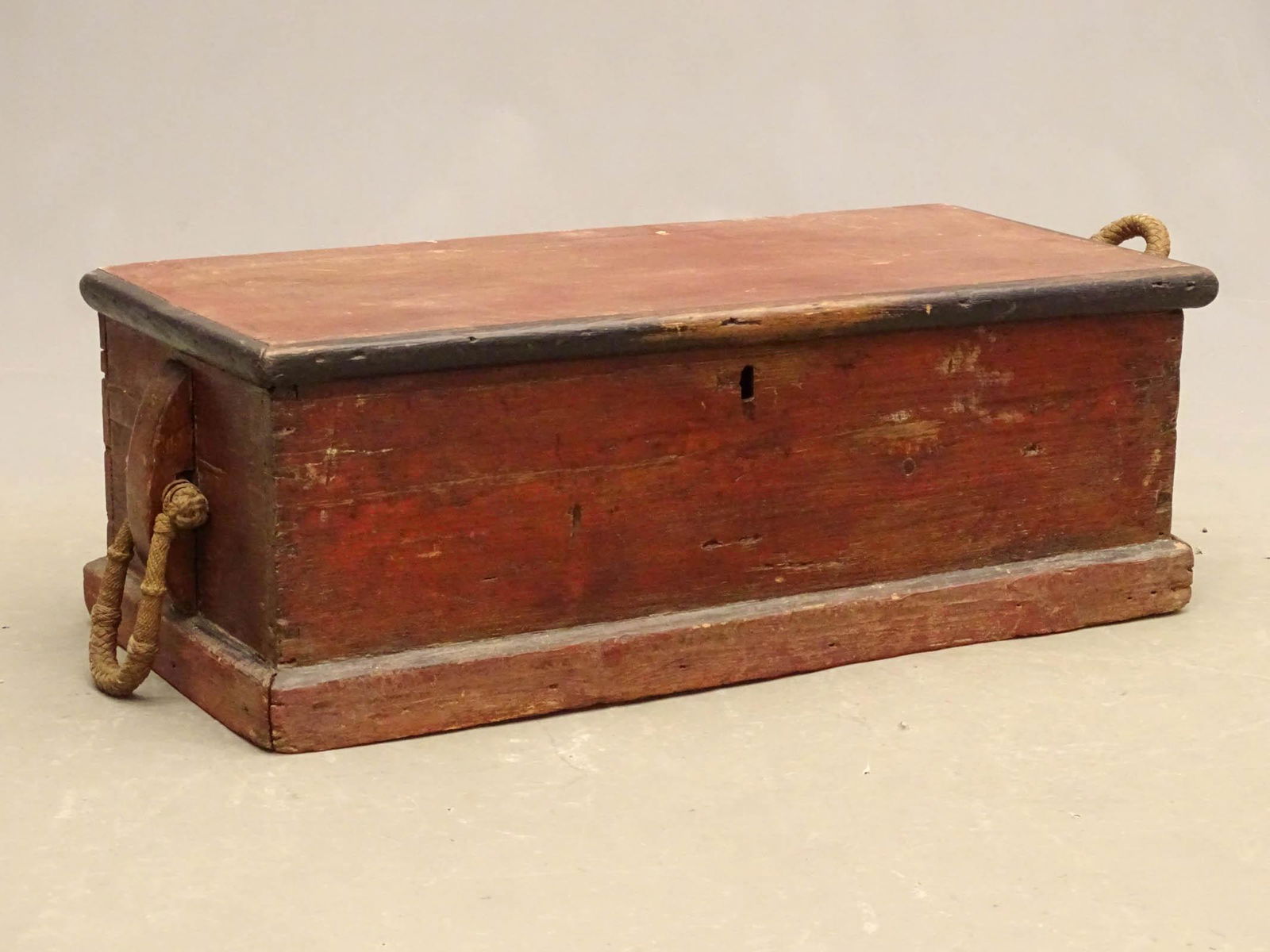 19th c. Sailors Chest (1 of 5)