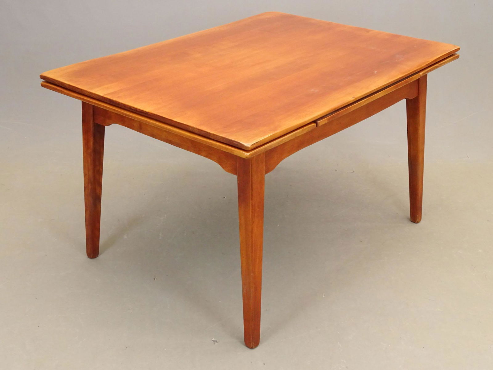 Cushman Dining Table (1 of 4)