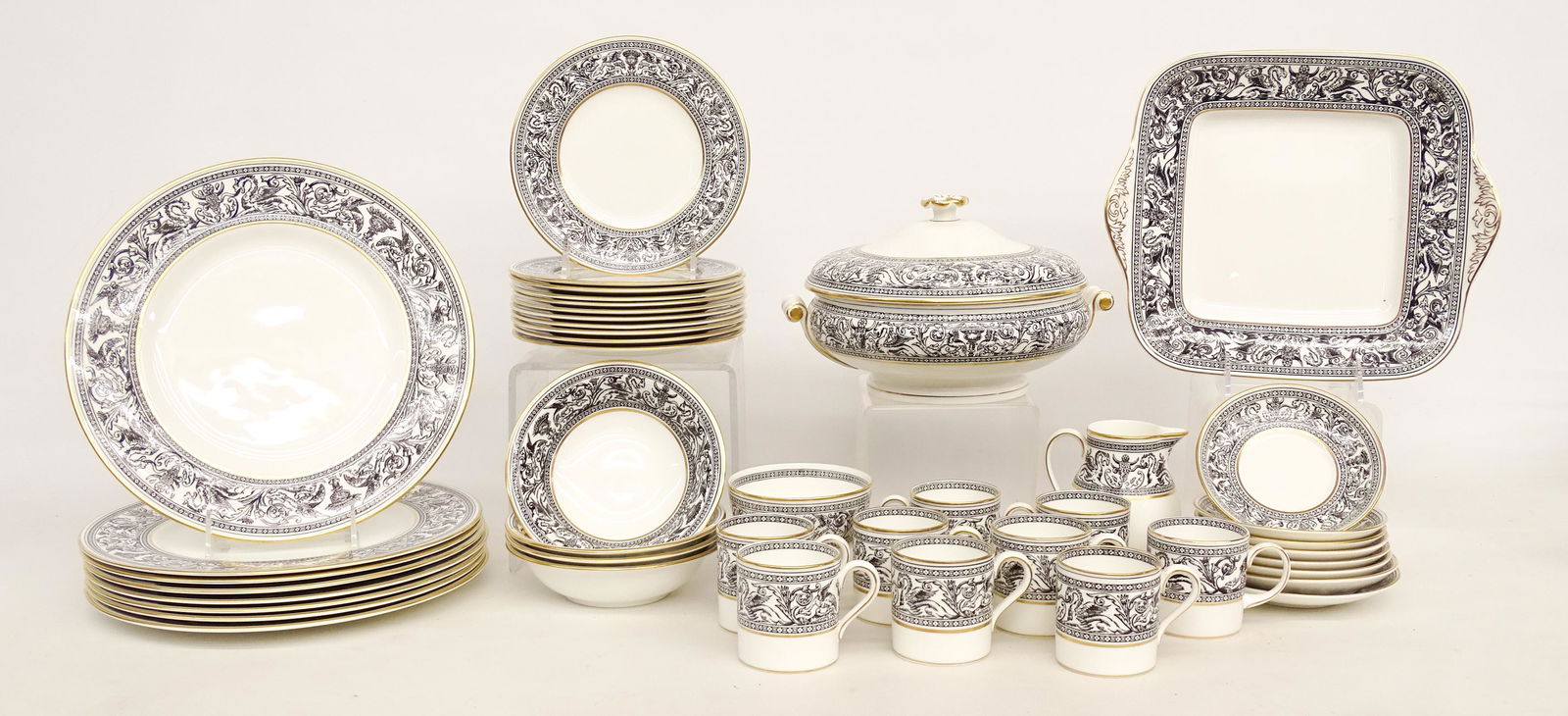 Wedgwood Dinner Service (1 of 11)