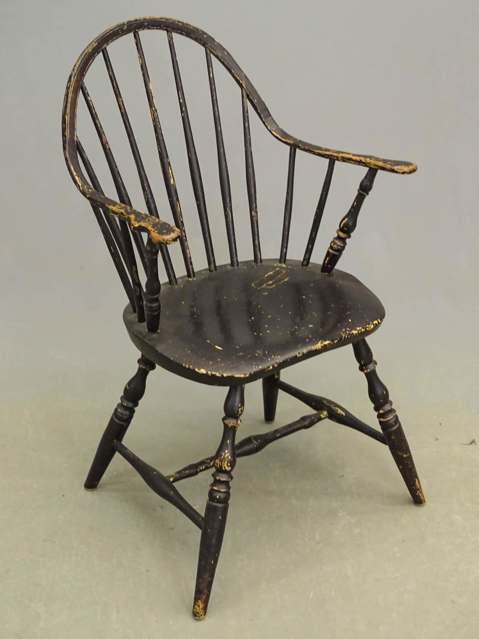 19th c. Continuous Arm Windsor Chair (1 of 3)