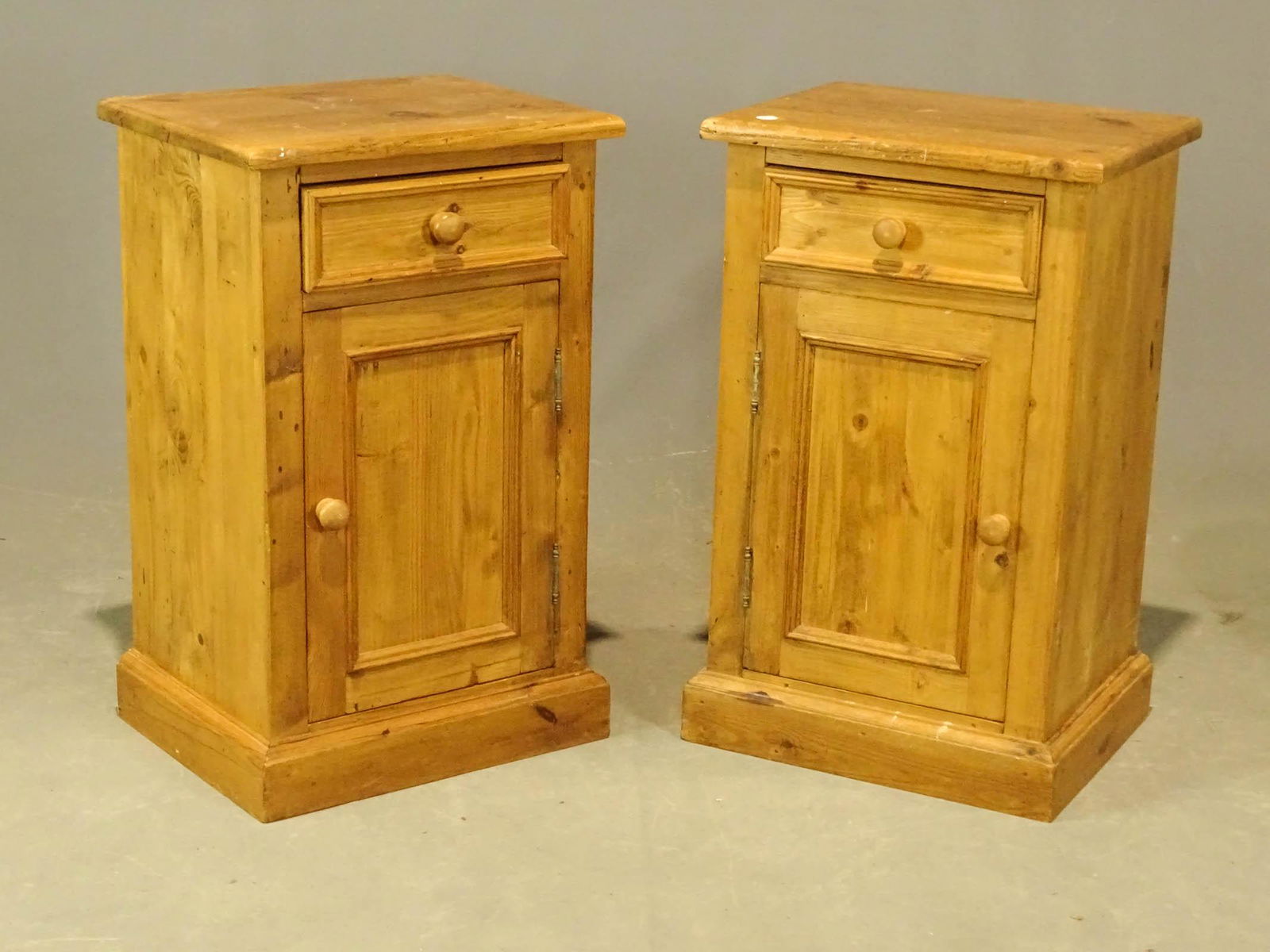 Pair Pine Stands (1 of 6)