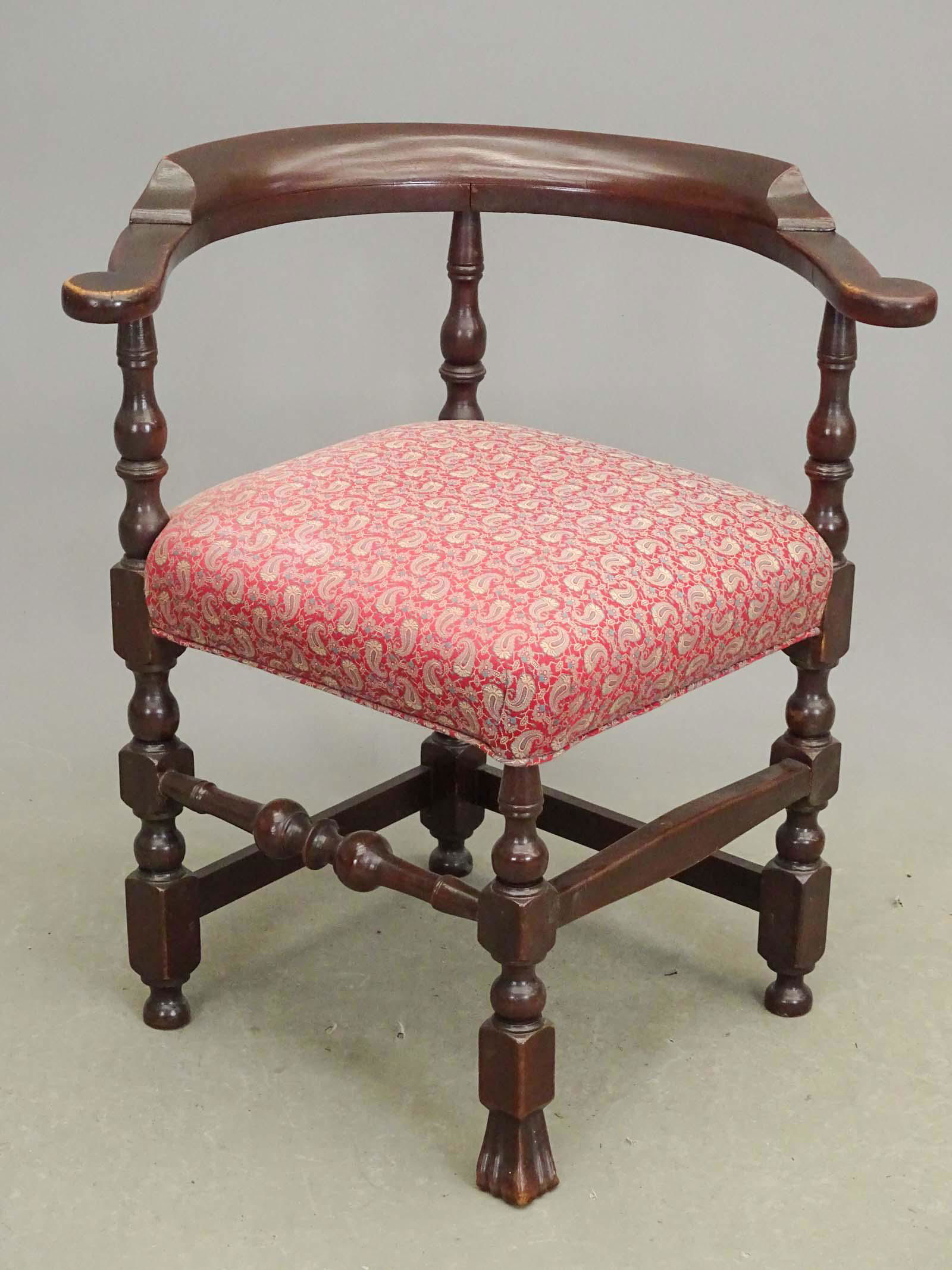 18th c. New England Corner Chair (1 of 3)
