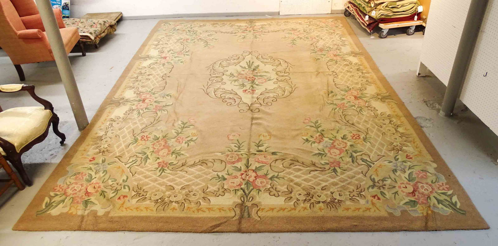 Roomsize Rug (1 of 5)