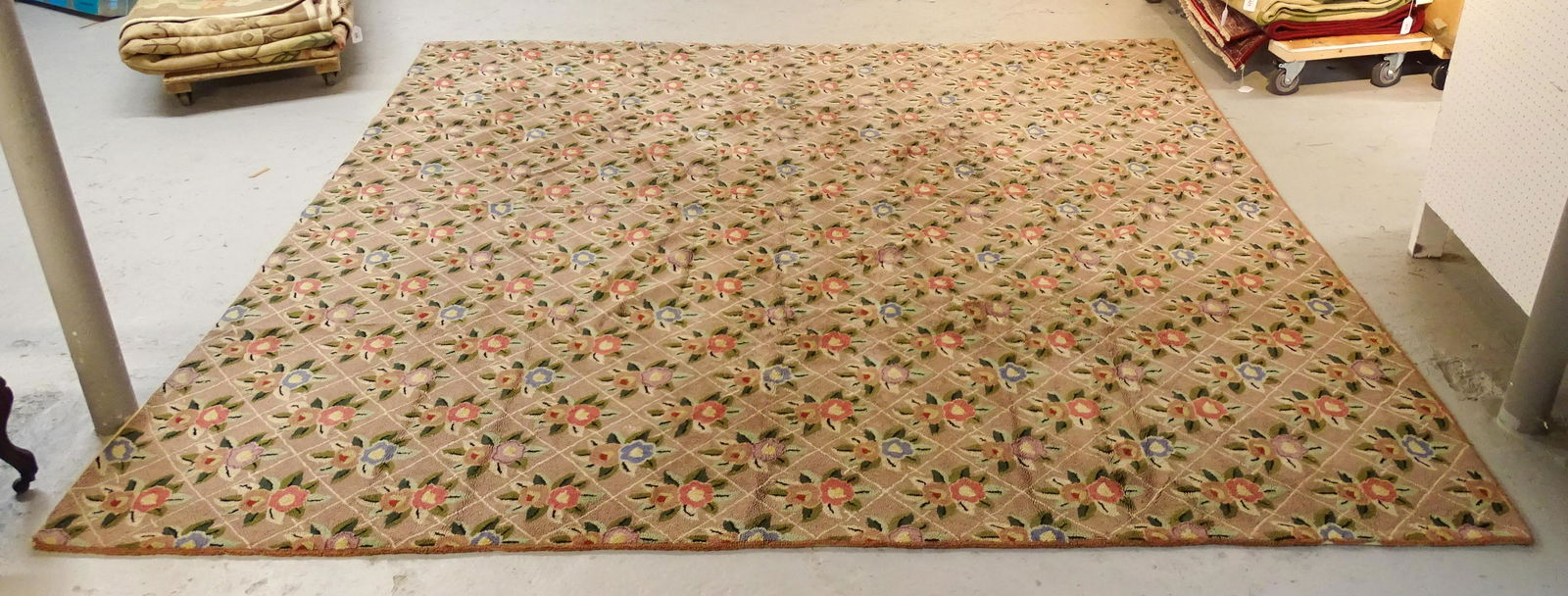 Roomsize Rug (1 of 5)