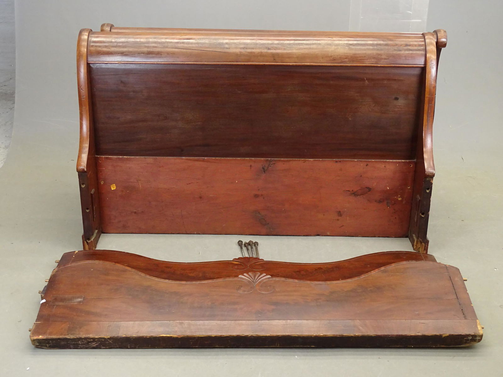 Mahogany Sleigh Bed (1 of 5)