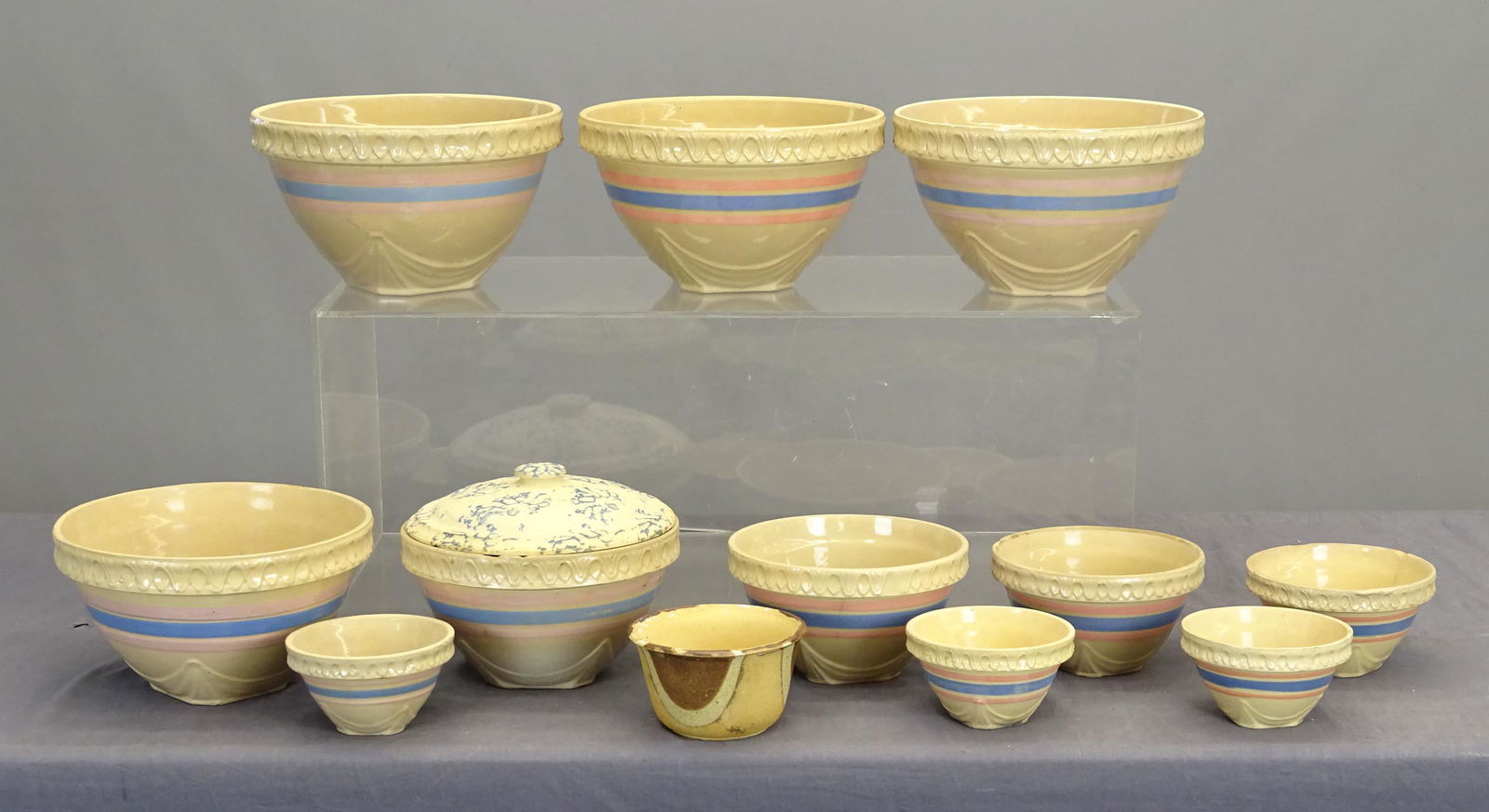 Yelloware Lot (1 of 10)