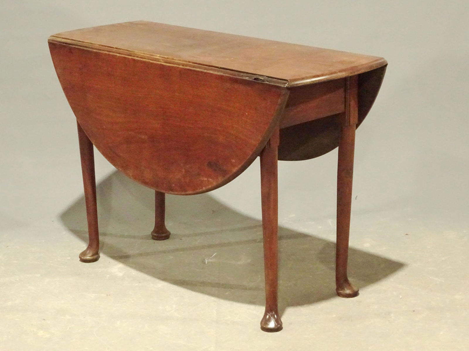 18th c. Queen Anne Table (1 of 4)