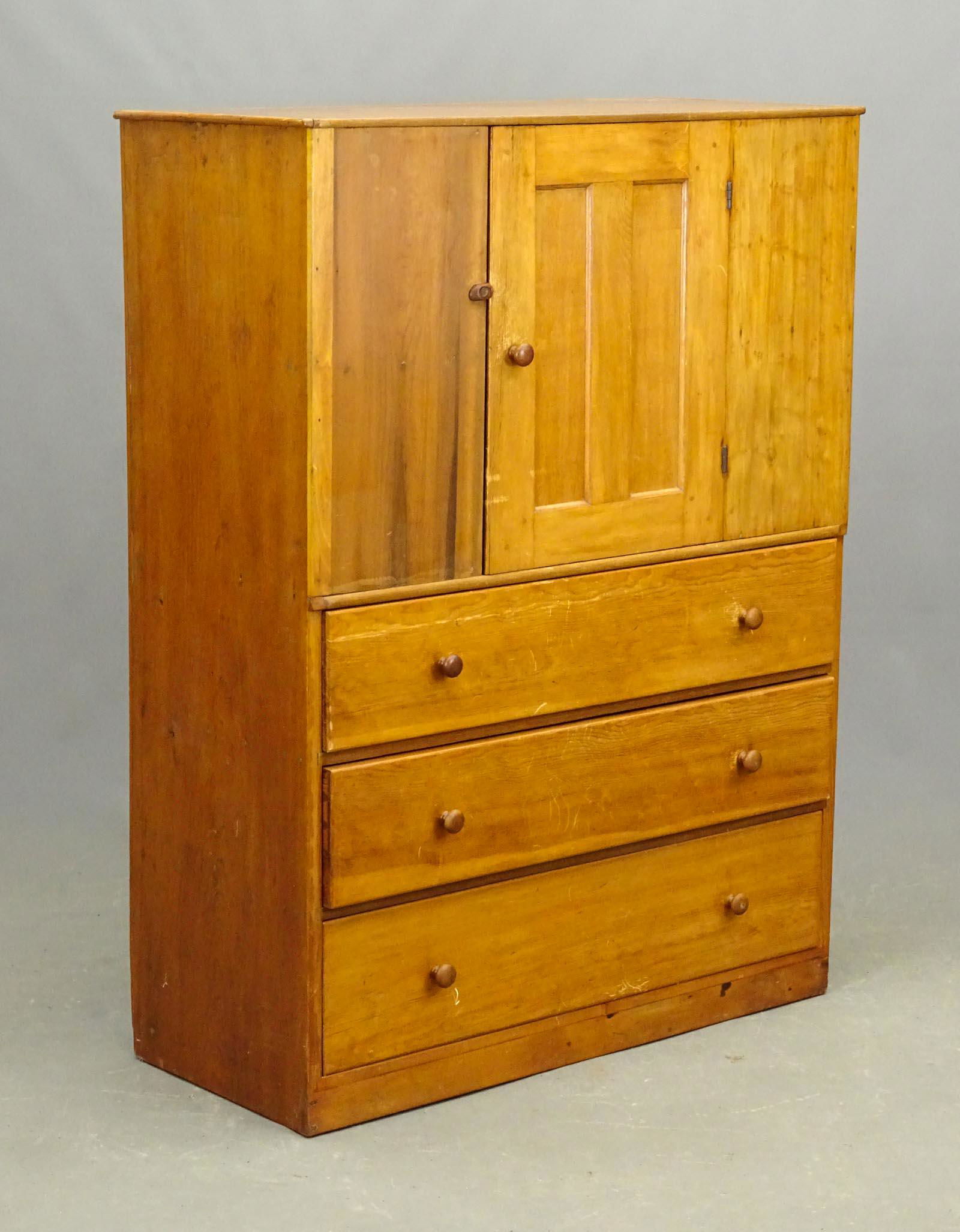 19th c. Shaker Cupboard (1 of 7)