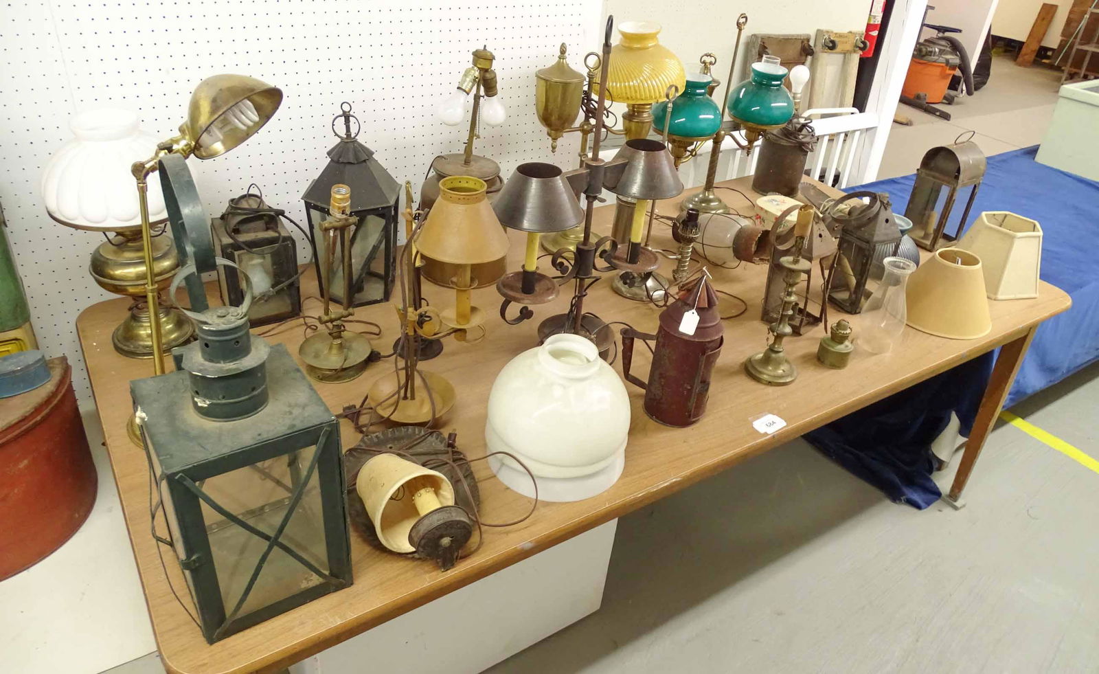 Lighting Lot (1 of 8)