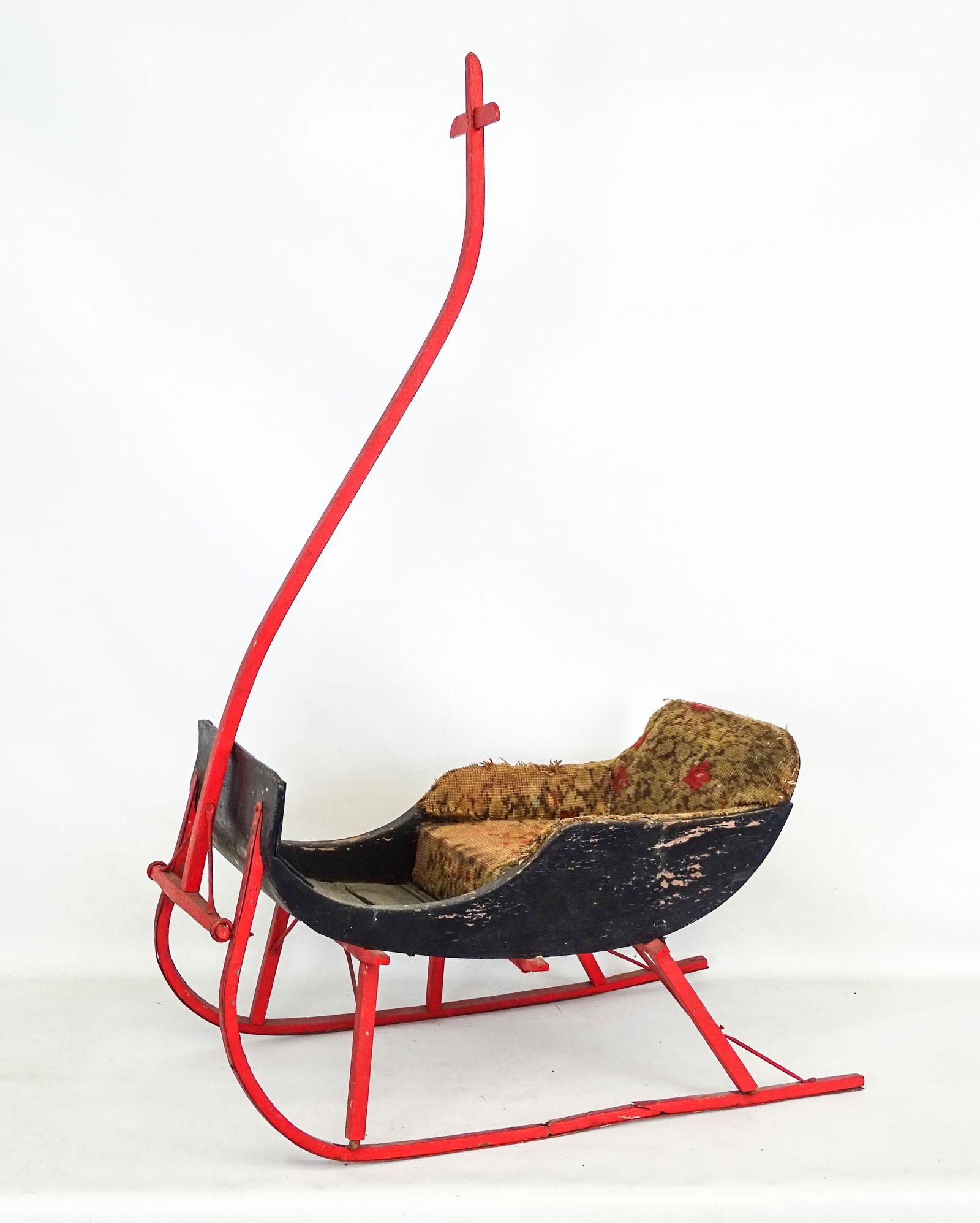 Early Child's Pull Sled (1 of 8)