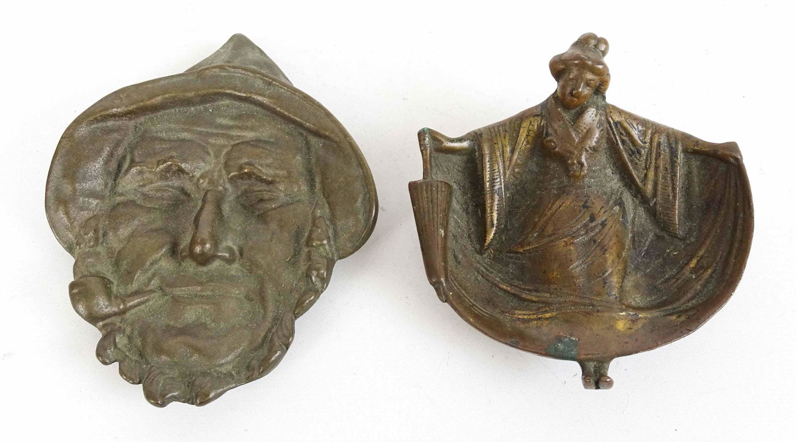 Vintage Ashtrays (1 of 5)